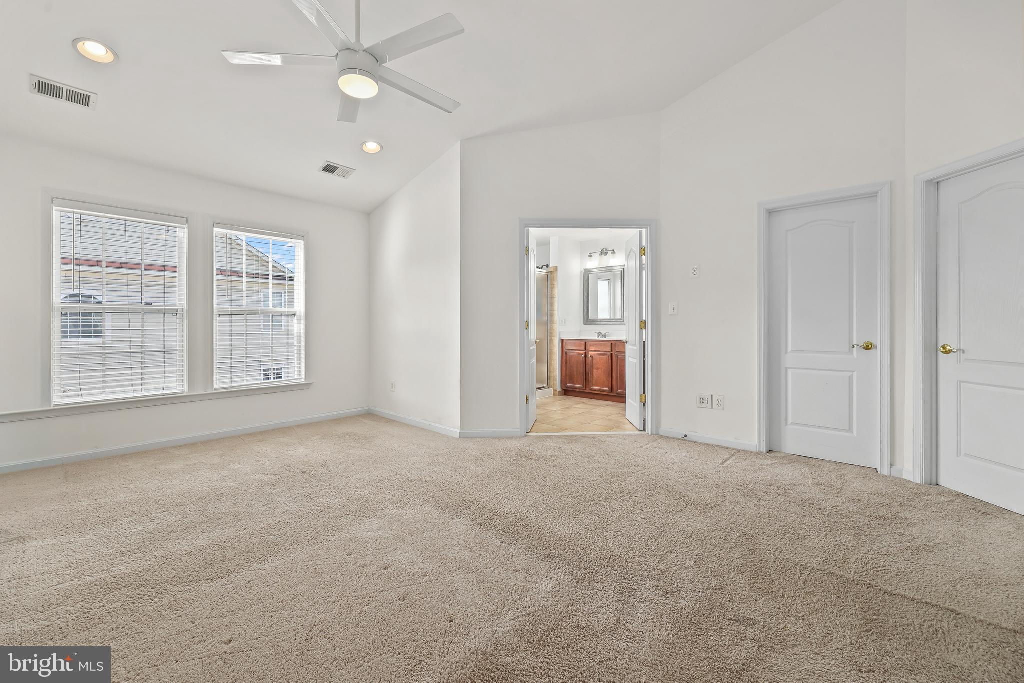 BROADLANDS SOUTH - Residential