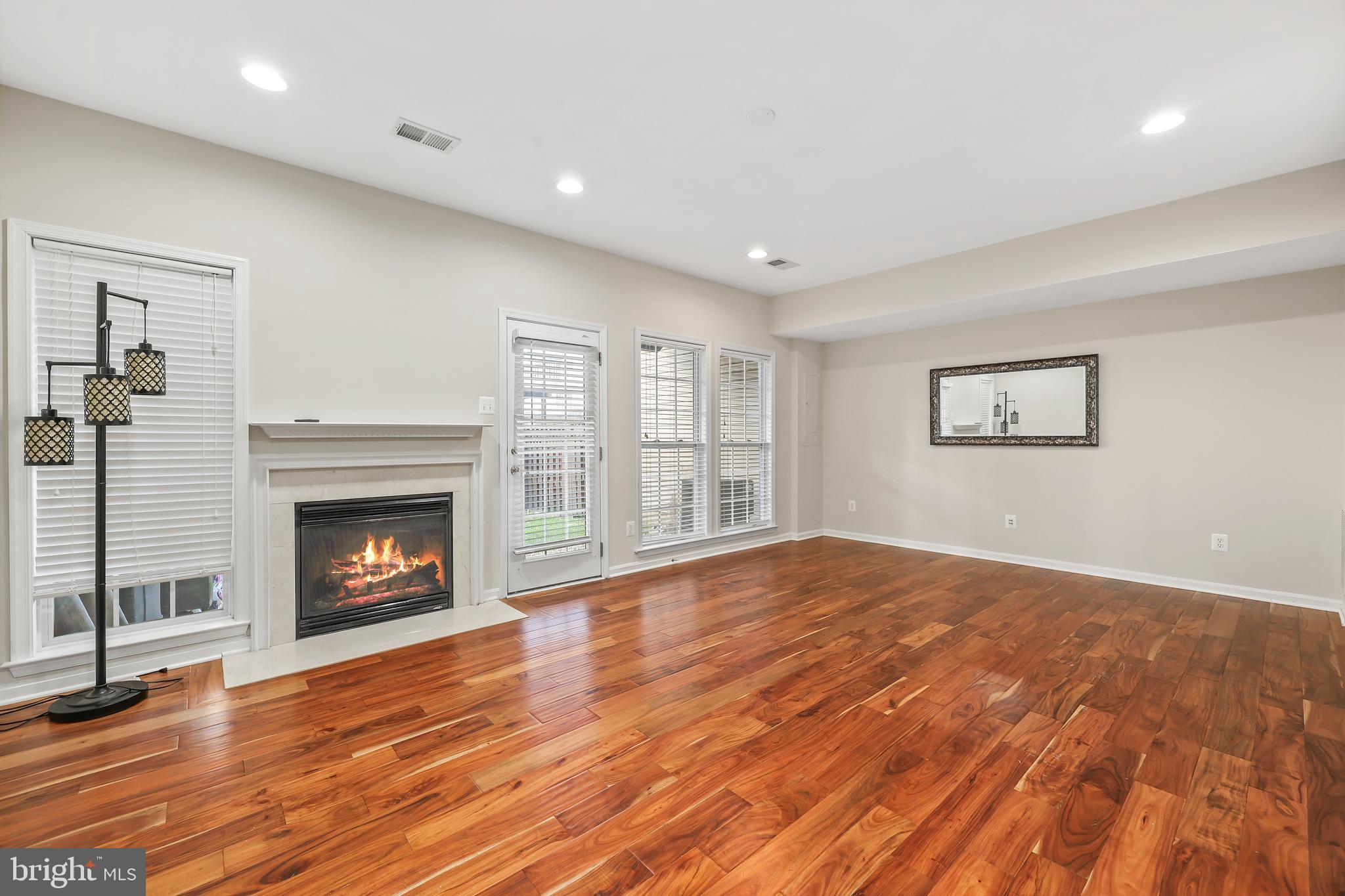 BROADLANDS SOUTH - Residential