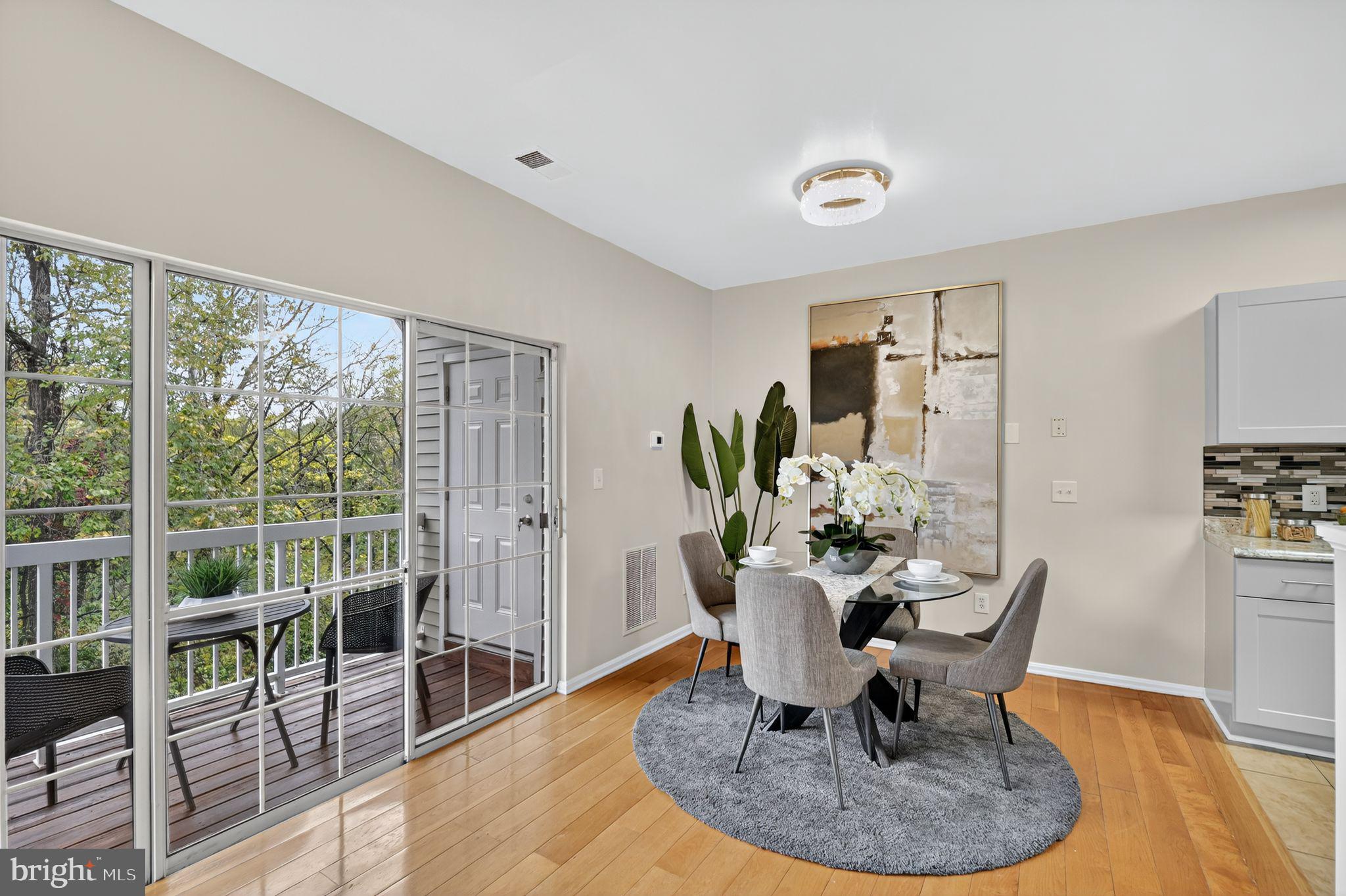 HAMPSHIRE HALL CONDO - Residential