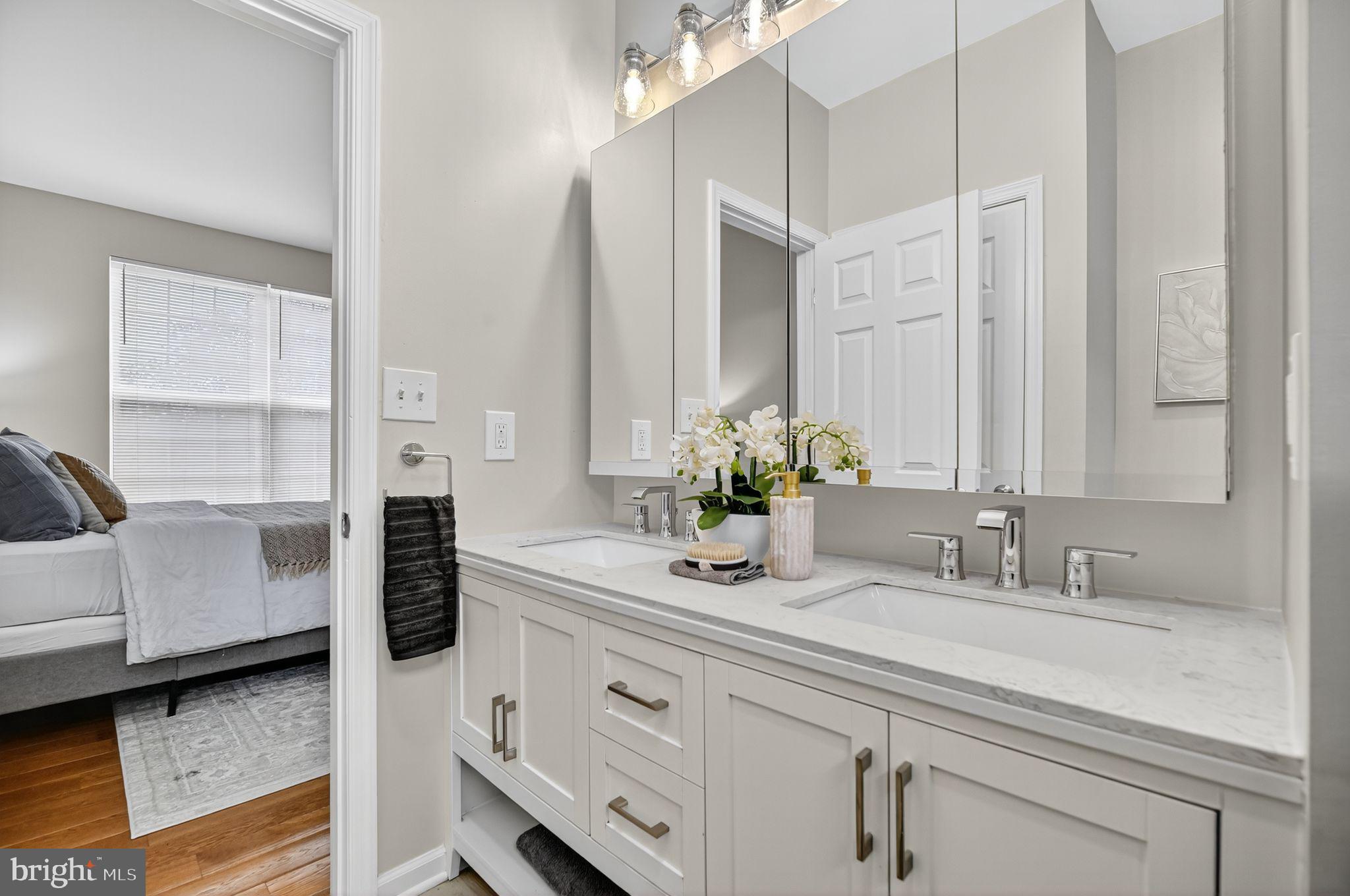 HAMPSHIRE HALL CONDO - Residential