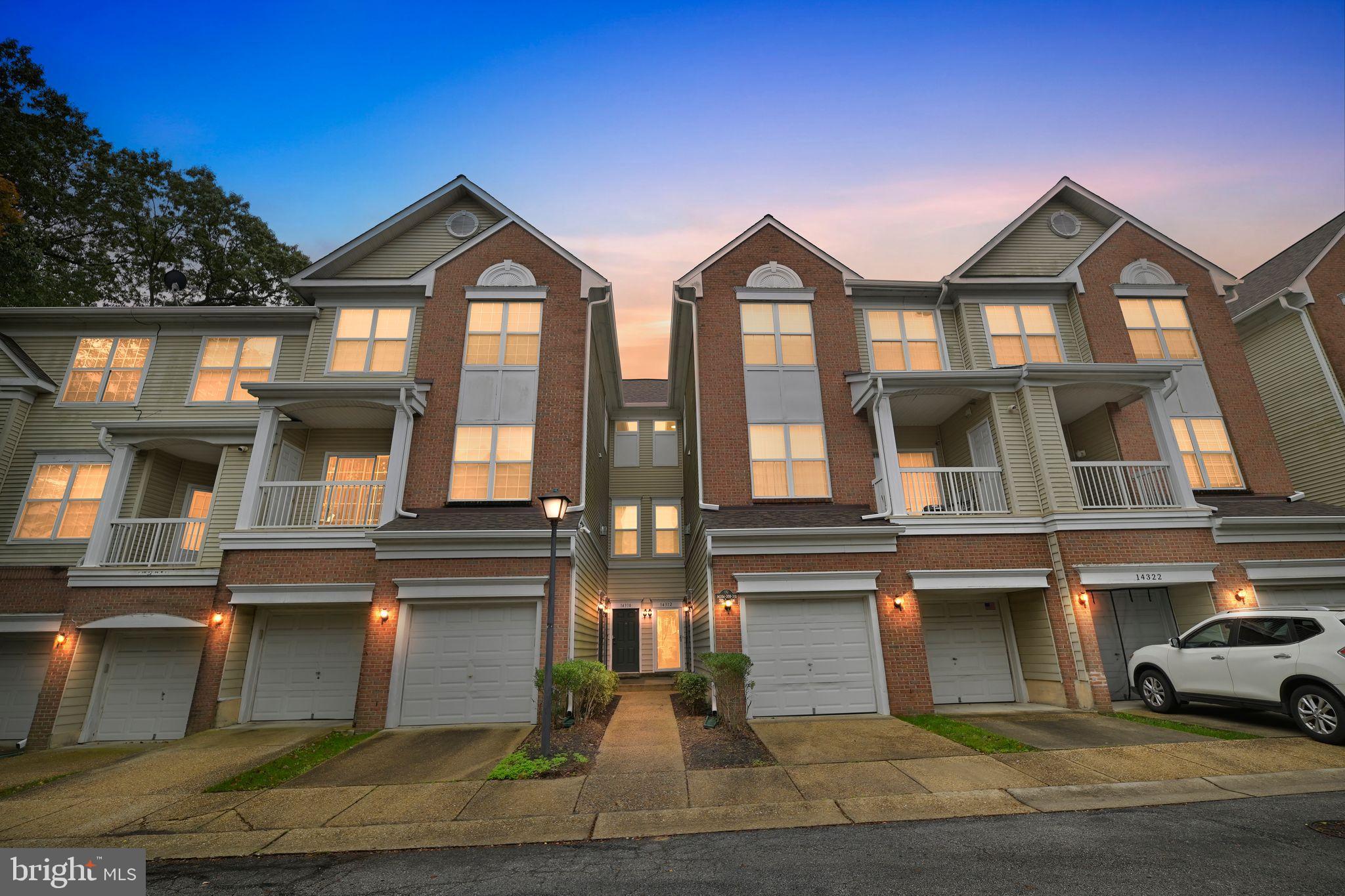 14314 HAMPSHIRE HALL COURT 908