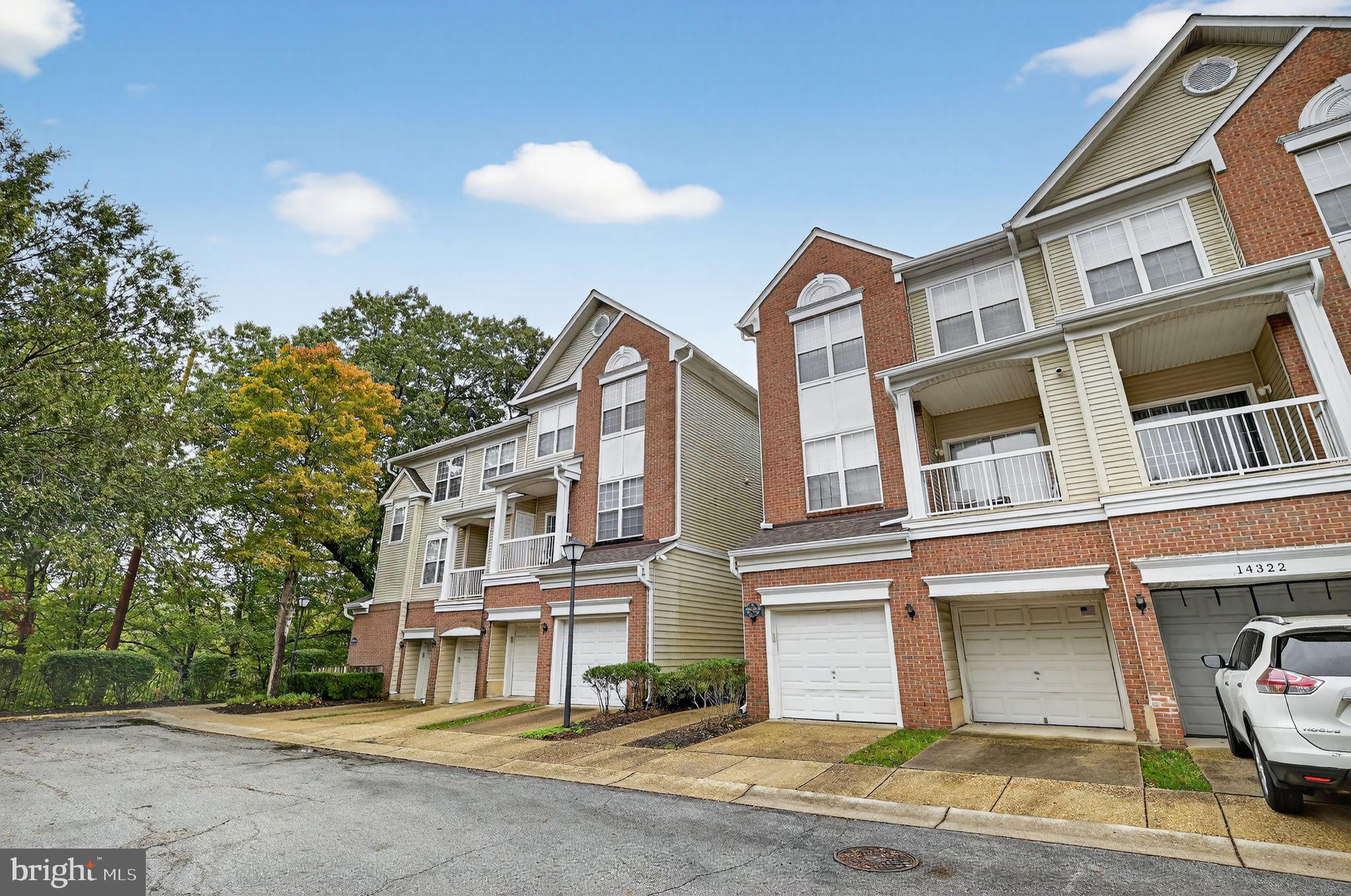 14314 HAMPSHIRE HALL COURT 908