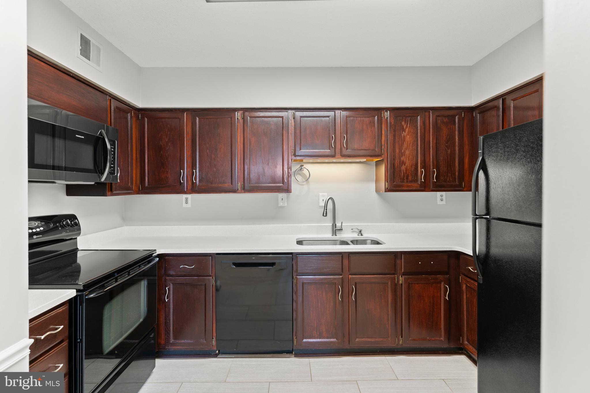 RAVENWOOD - Residential