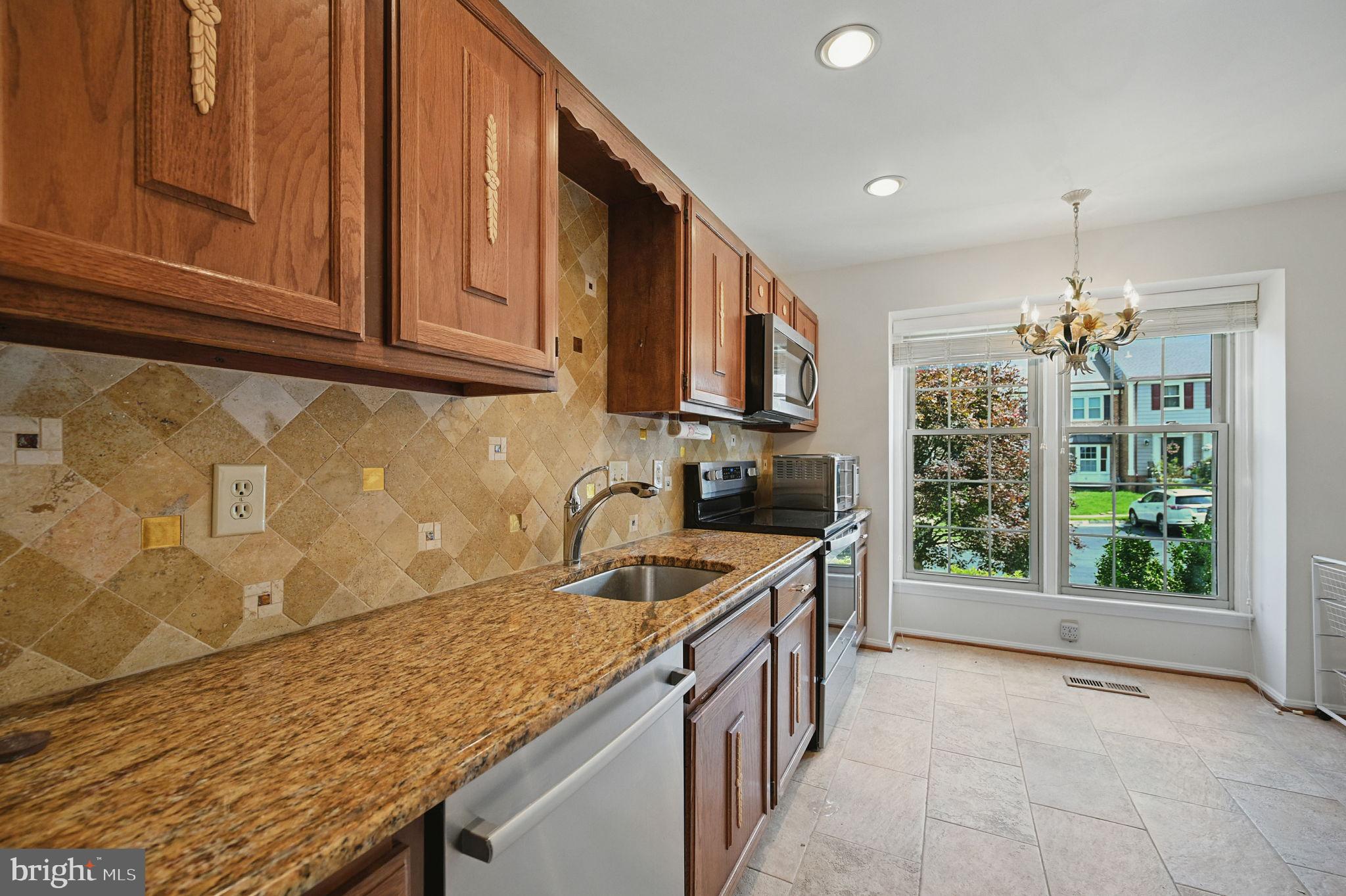 LAKE RIDGE - Residential