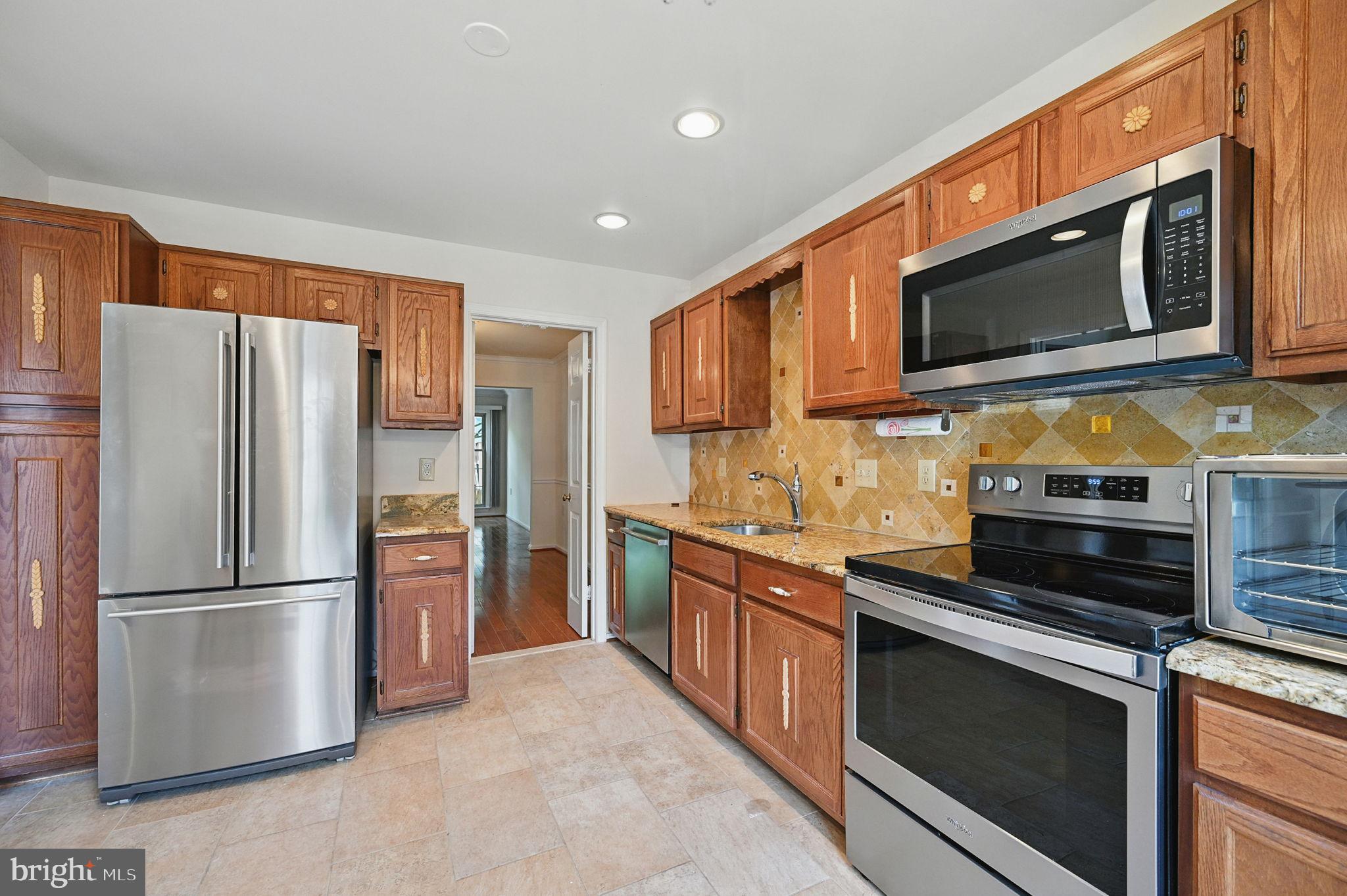 LAKE RIDGE - Residential