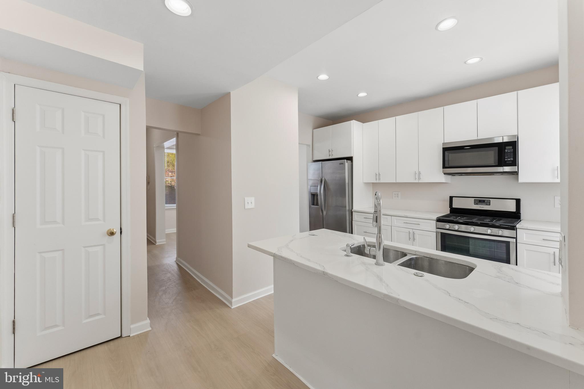 742 COLUMBIA ROAD NW