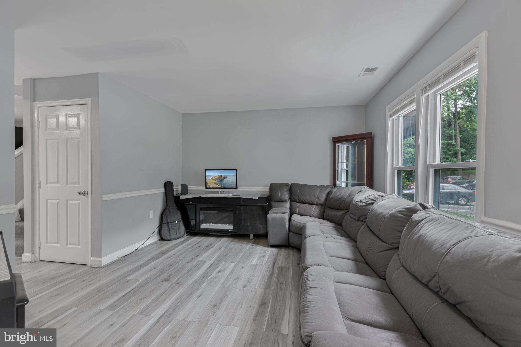 GREENFIELD FARM - Residential