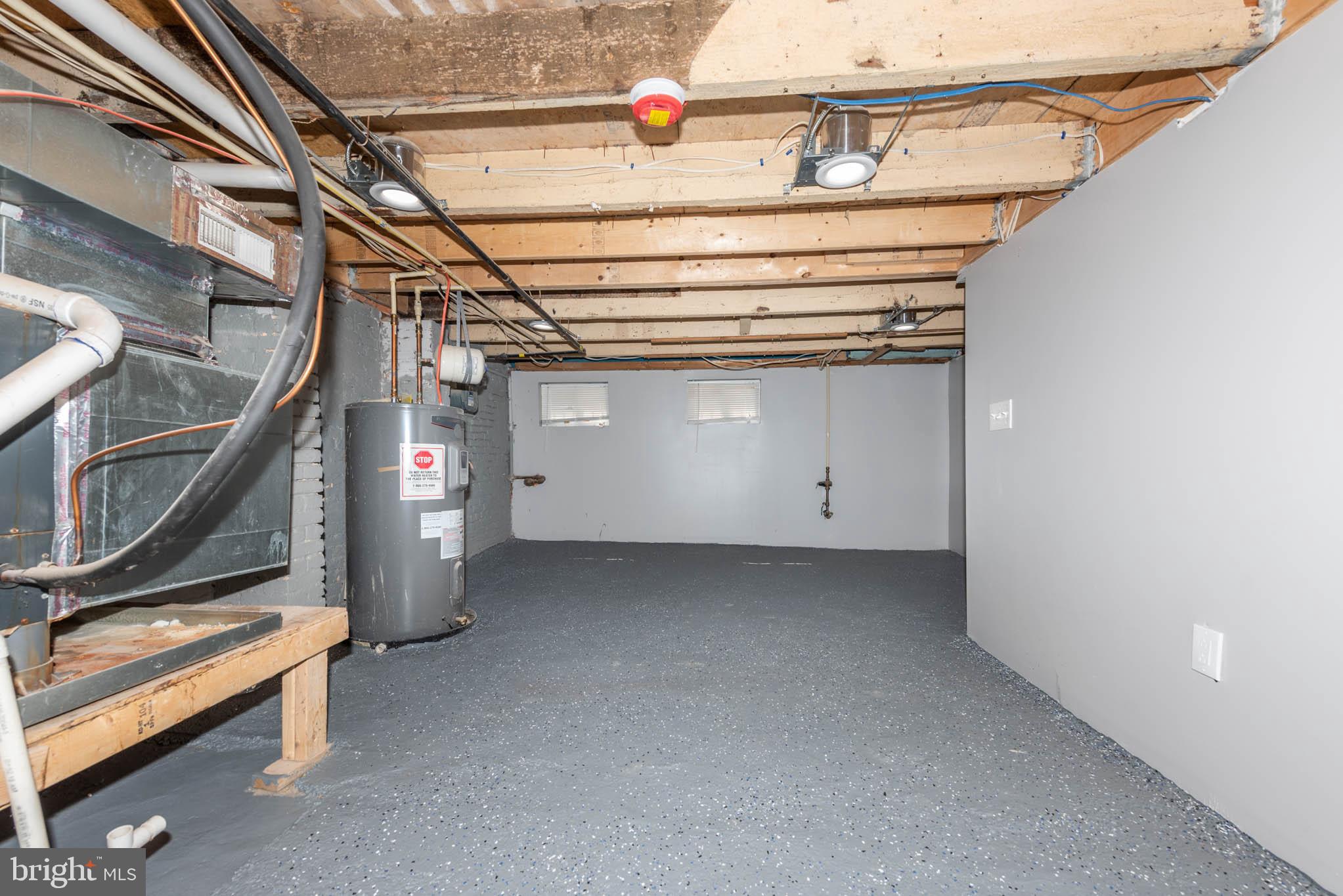 HARLEM PARK - Residential Lease