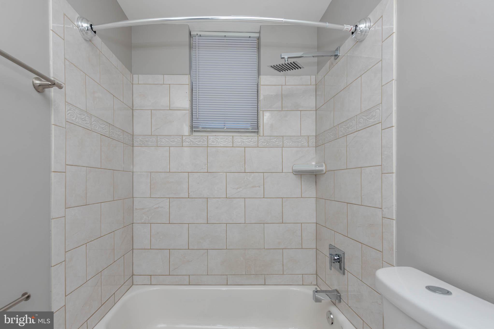 HARLEM PARK - Residential Lease