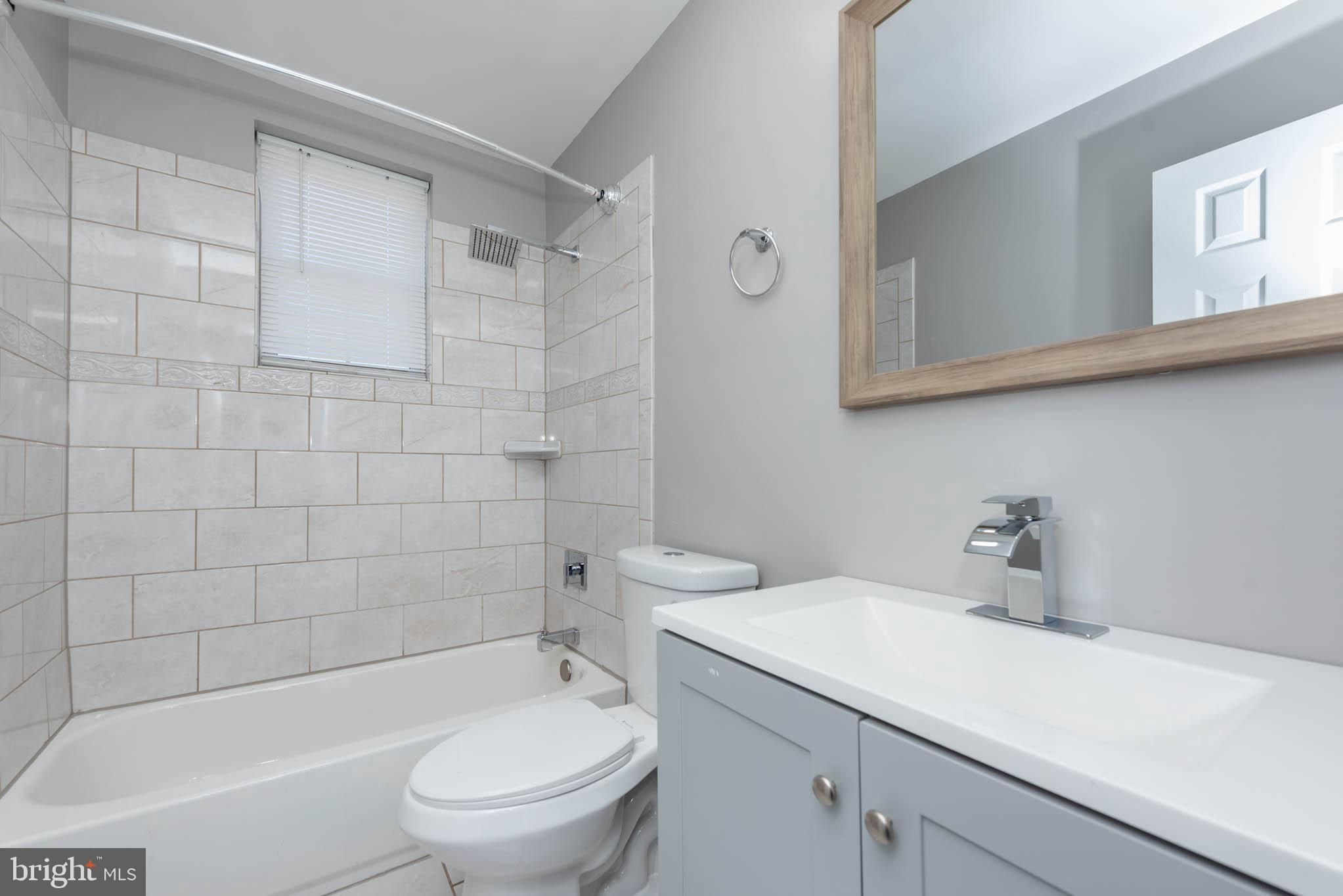 HARLEM PARK - Residential Lease