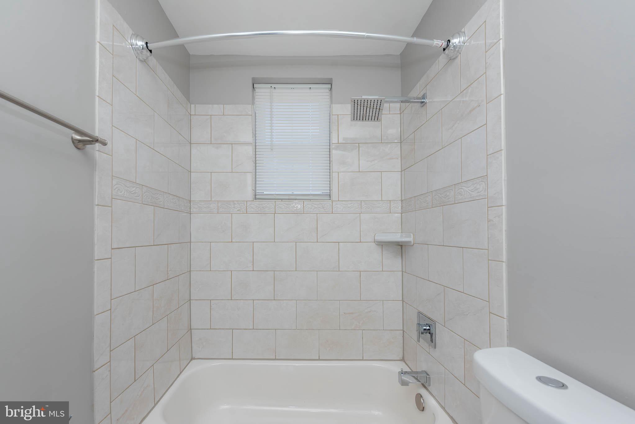 HARLEM PARK - Residential Lease