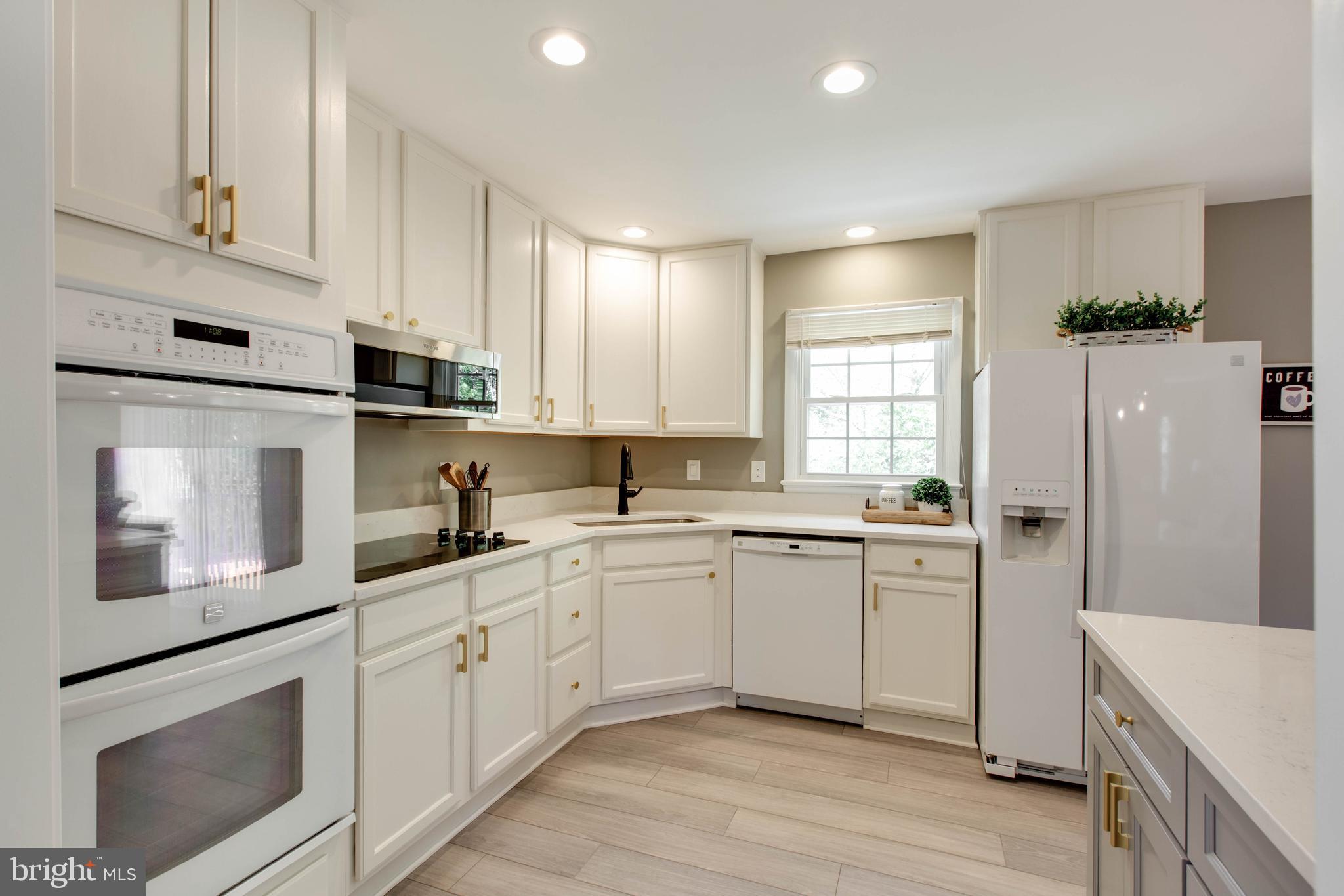 MARLBORO MEADOWS - Residential