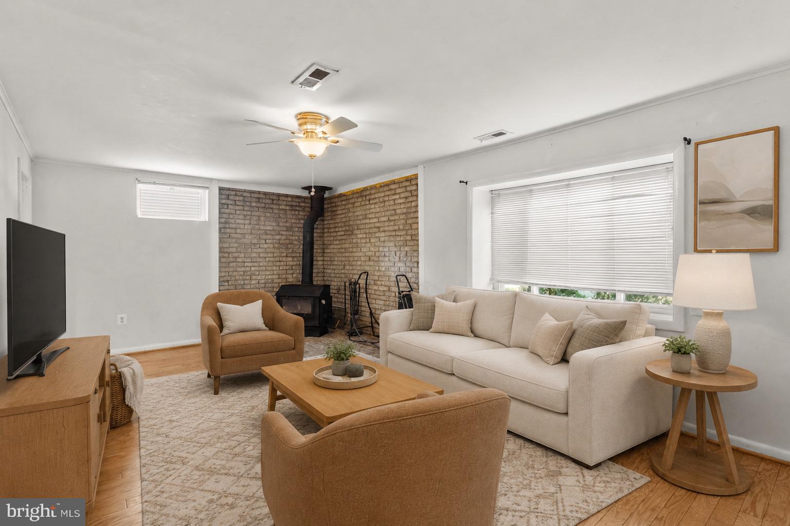 1099 LINDEN TREE DRIVE