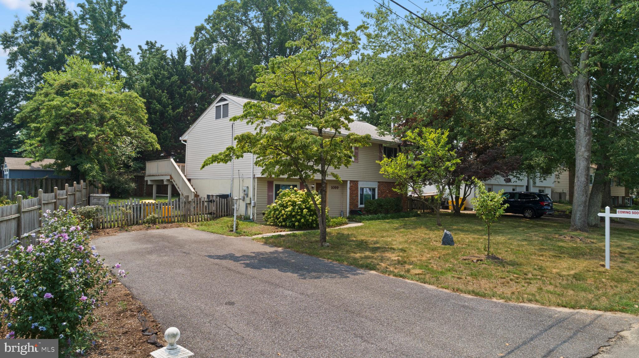 1099 LINDEN TREE DRIVE