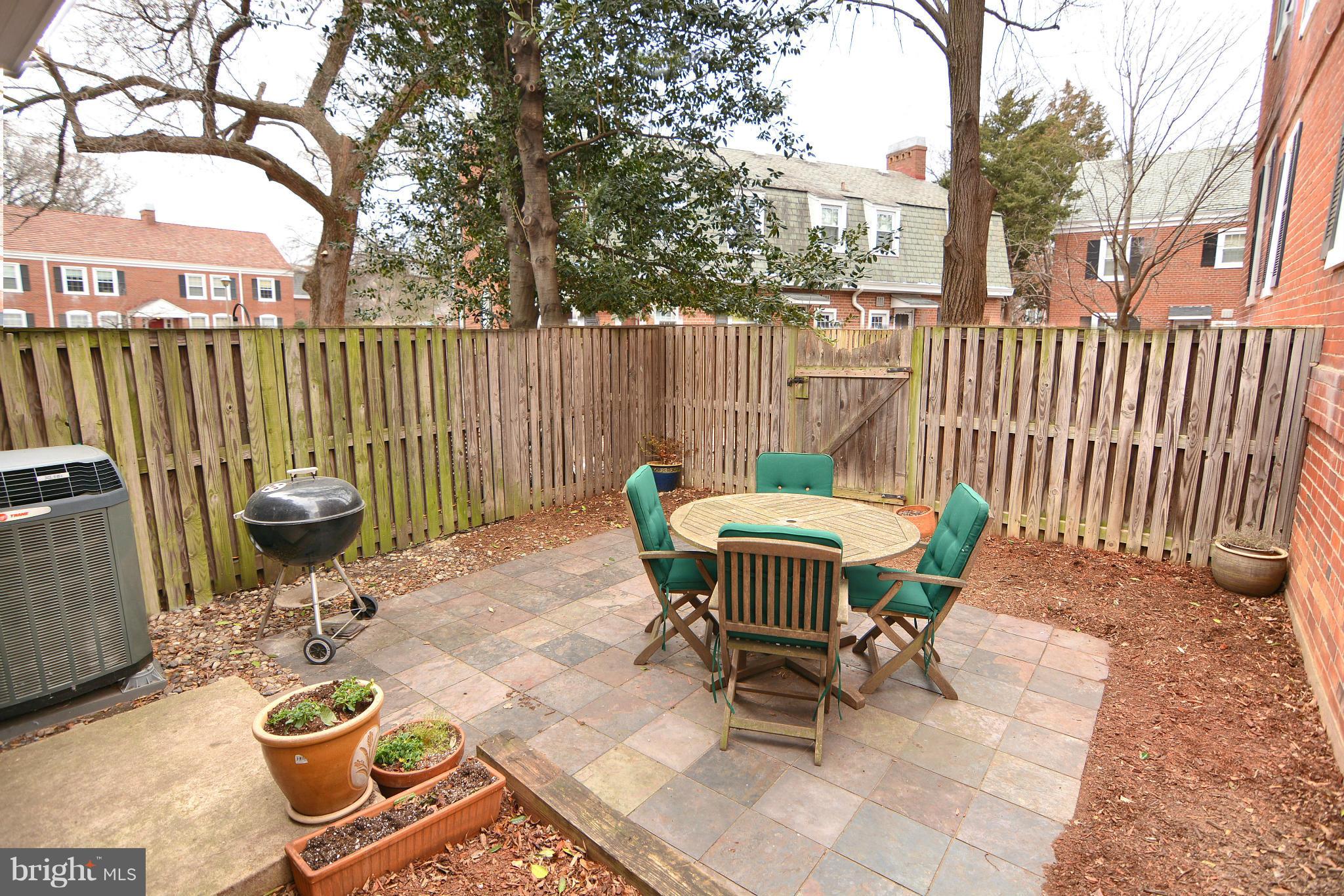 FAIRLINGTON - Residential