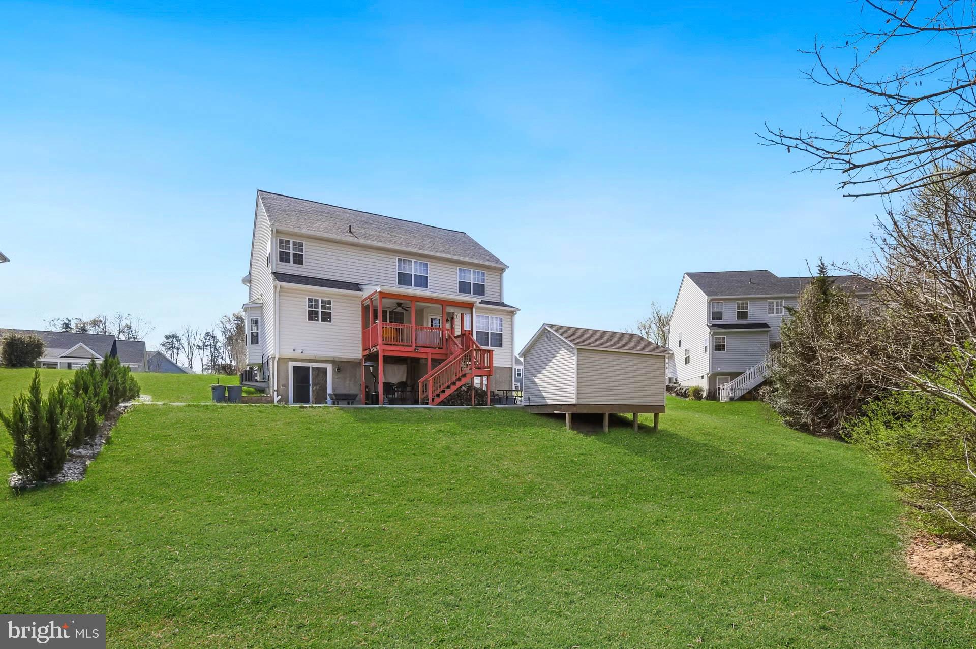 WOODS OF MYRTLE POINT - Residential