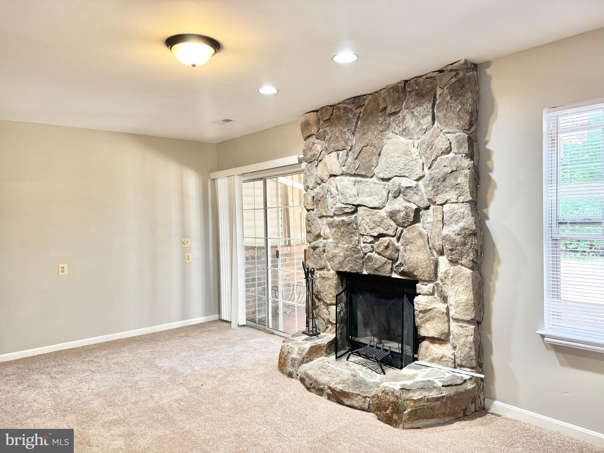 STAFFORD GLEN - Residential Lease