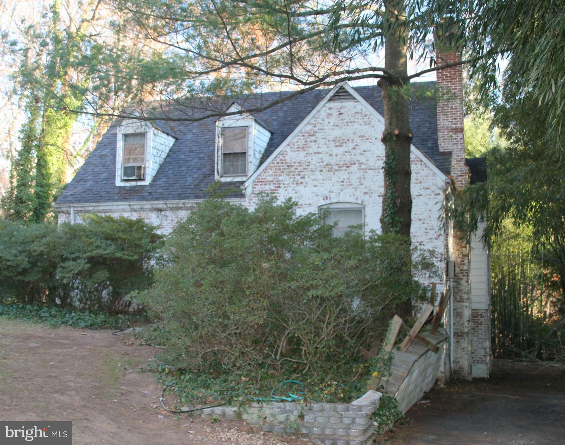 FAIRWAY HILLS - Residential