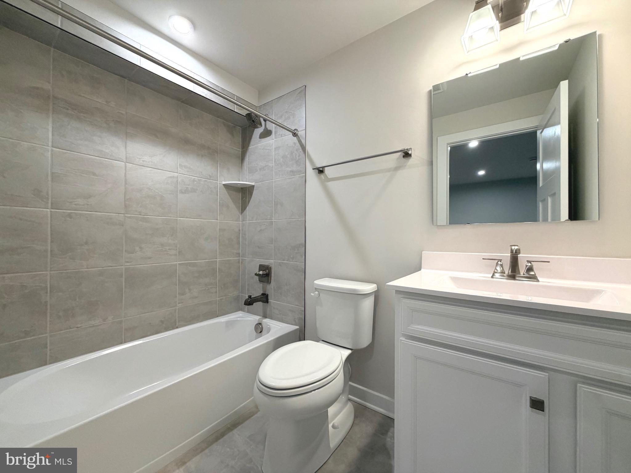 SOUTH BROOK - Residential