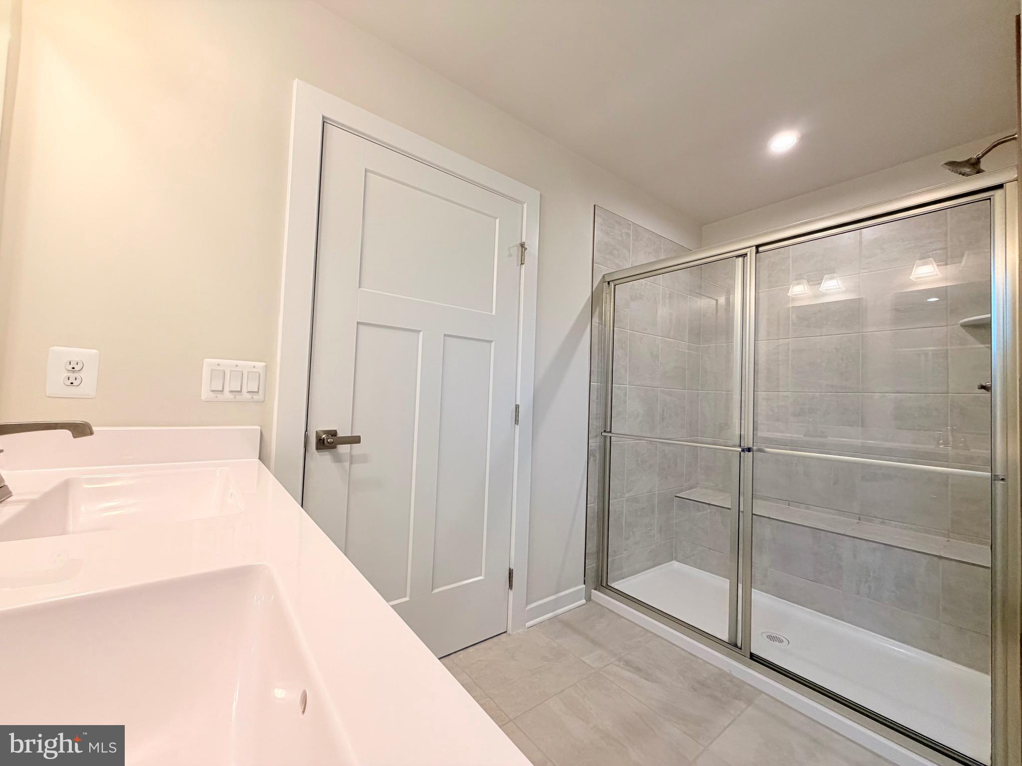 SOUTH BROOK - Residential