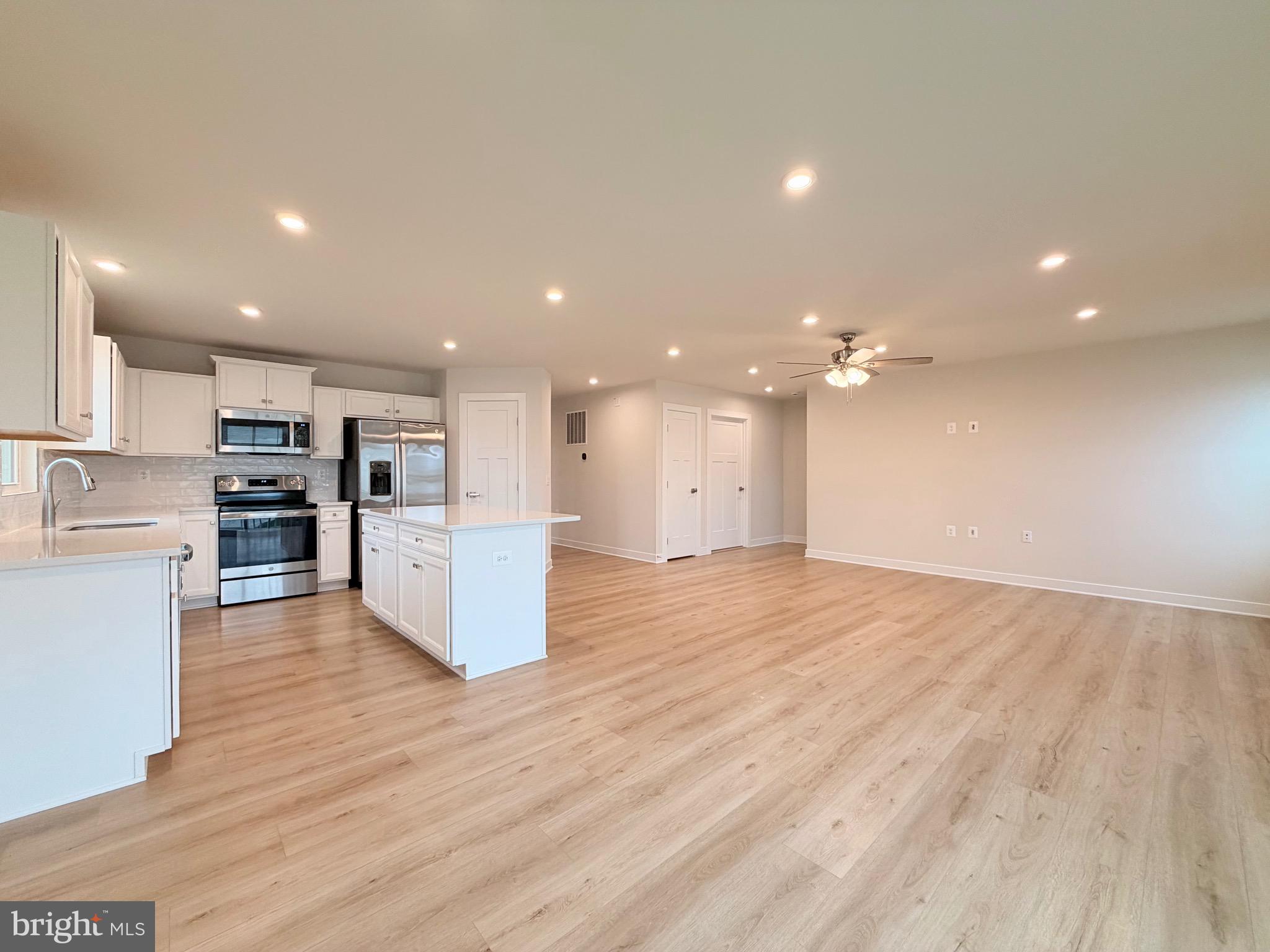 SOUTH BROOK - Residential
