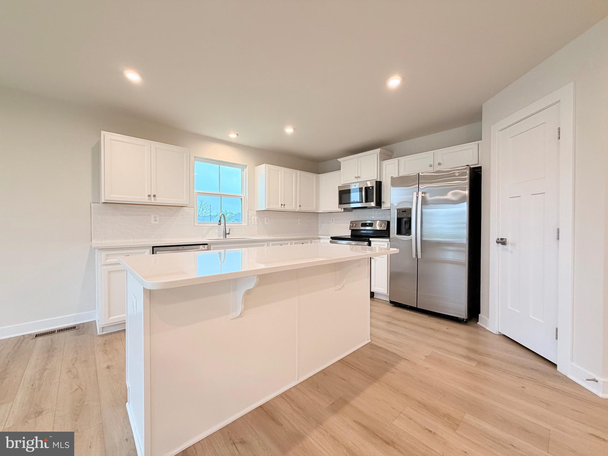 SOUTH BROOK - Residential