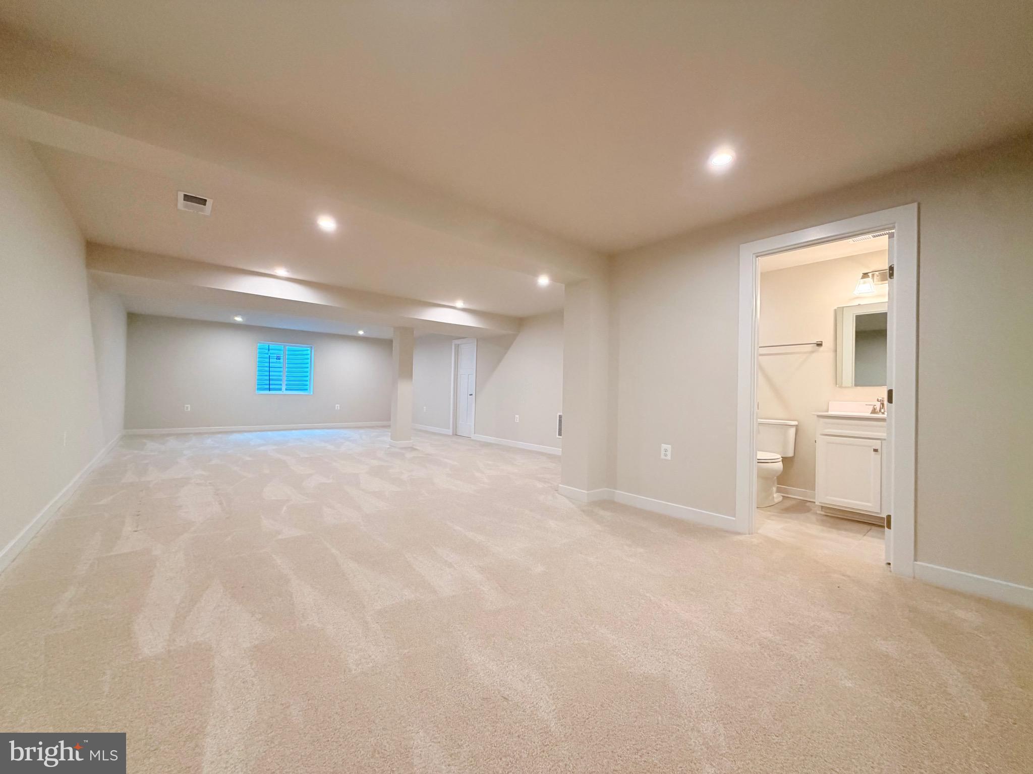 SOUTH BROOK - Residential