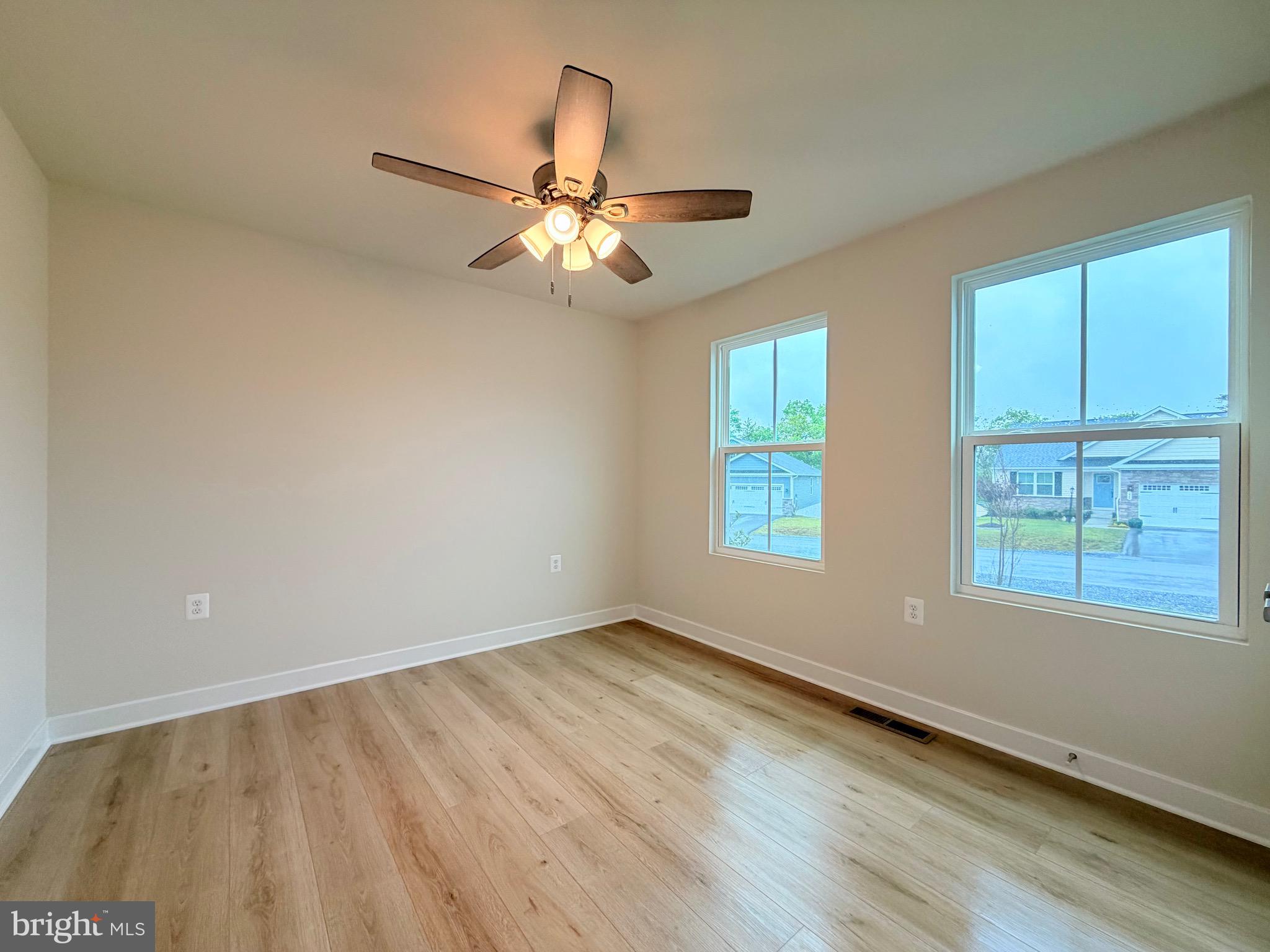 SOUTH BROOK - Residential