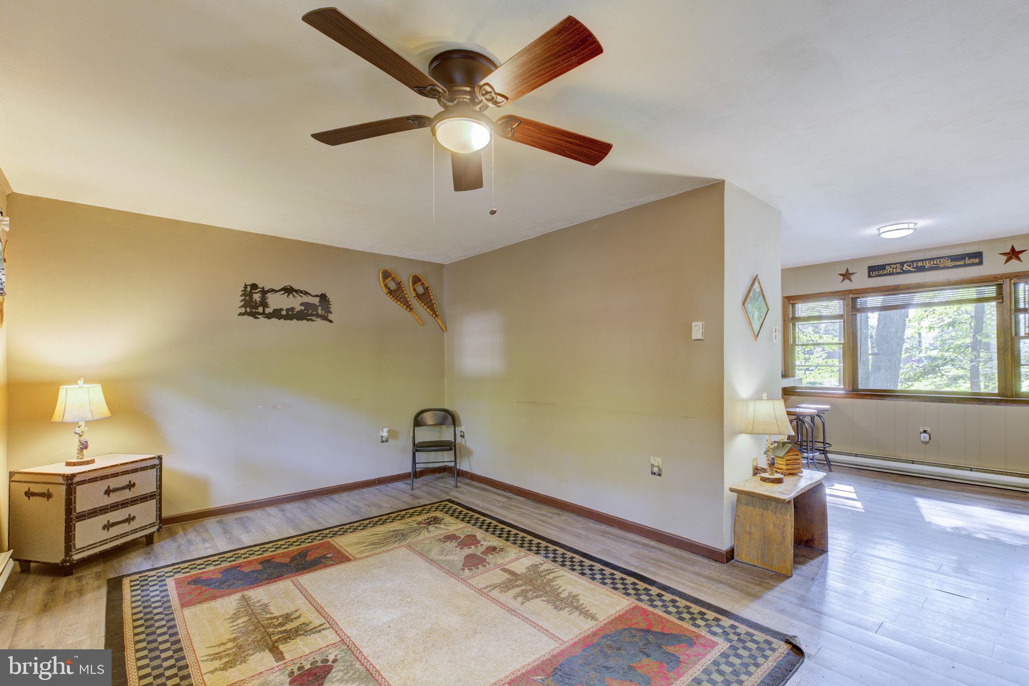 SLEEPY HOLLOW S/D - Residential