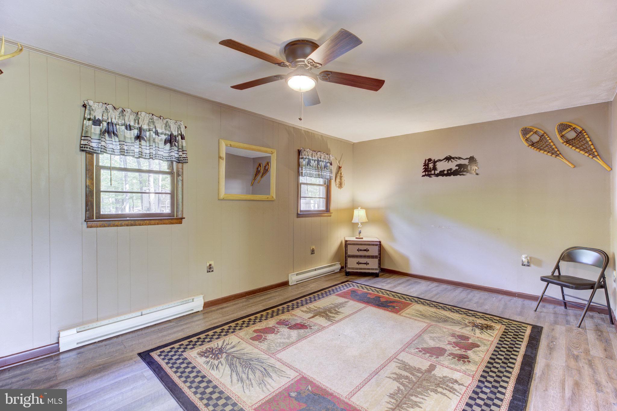 SLEEPY HOLLOW S/D - Residential