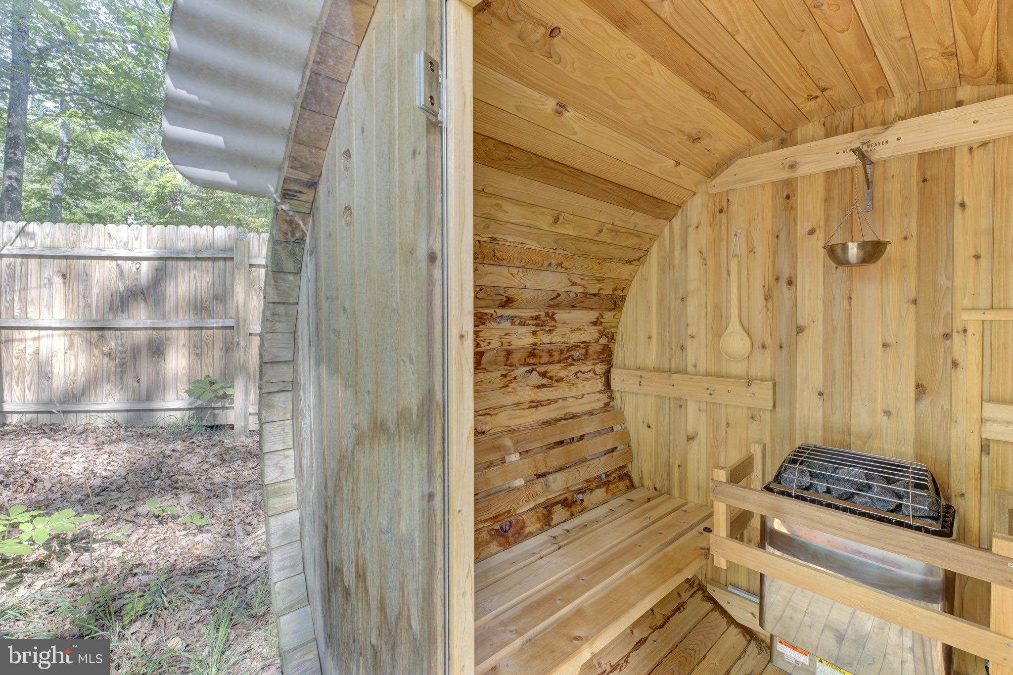 SLEEPY HOLLOW S/D - Residential