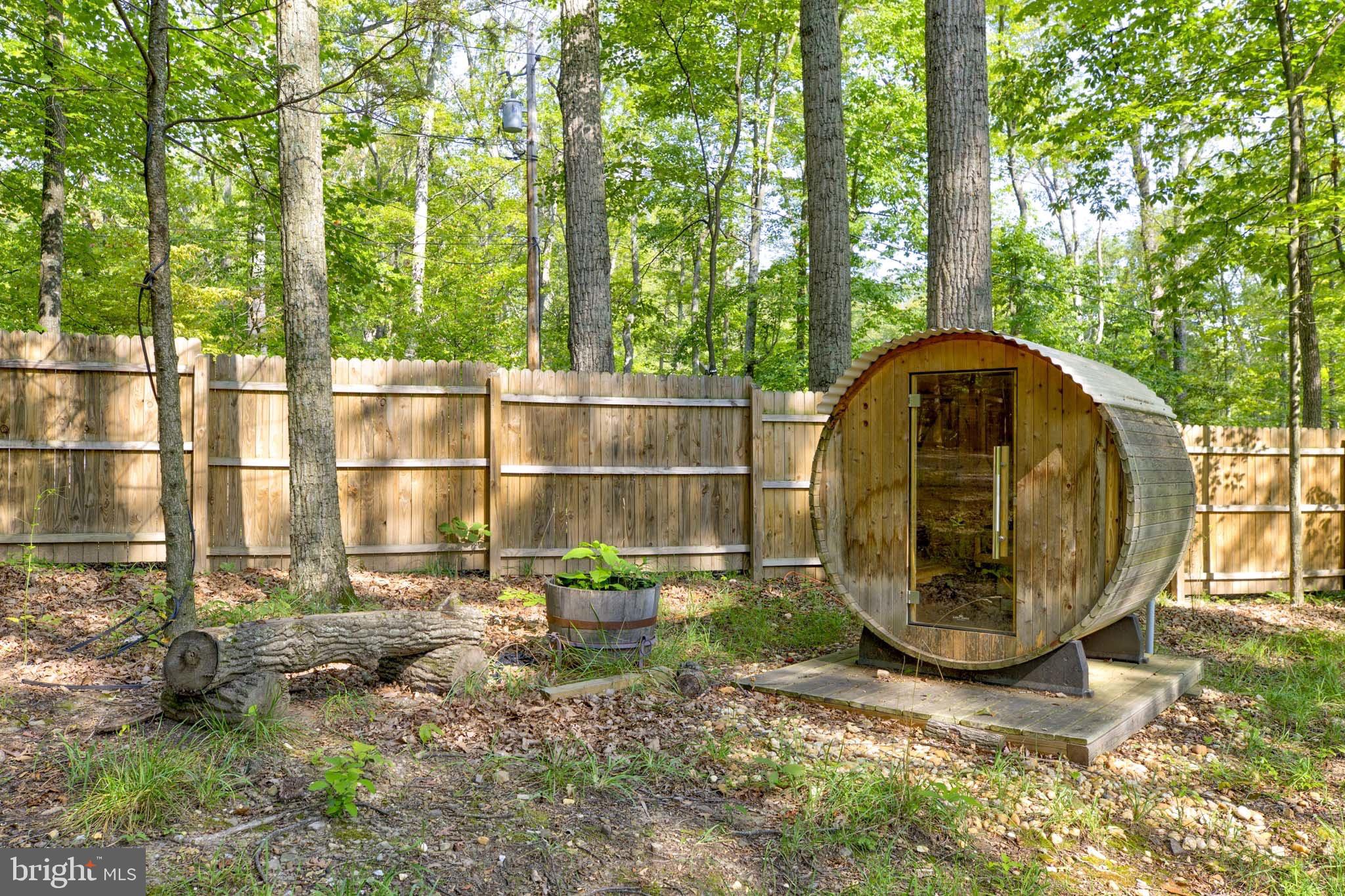 SLEEPY HOLLOW S/D - Residential