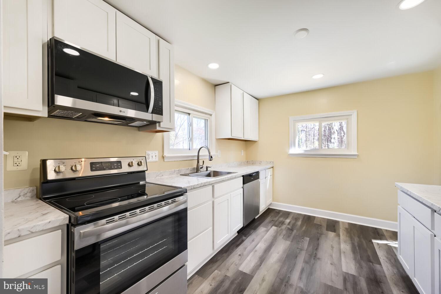 PERRY HALL - Residential