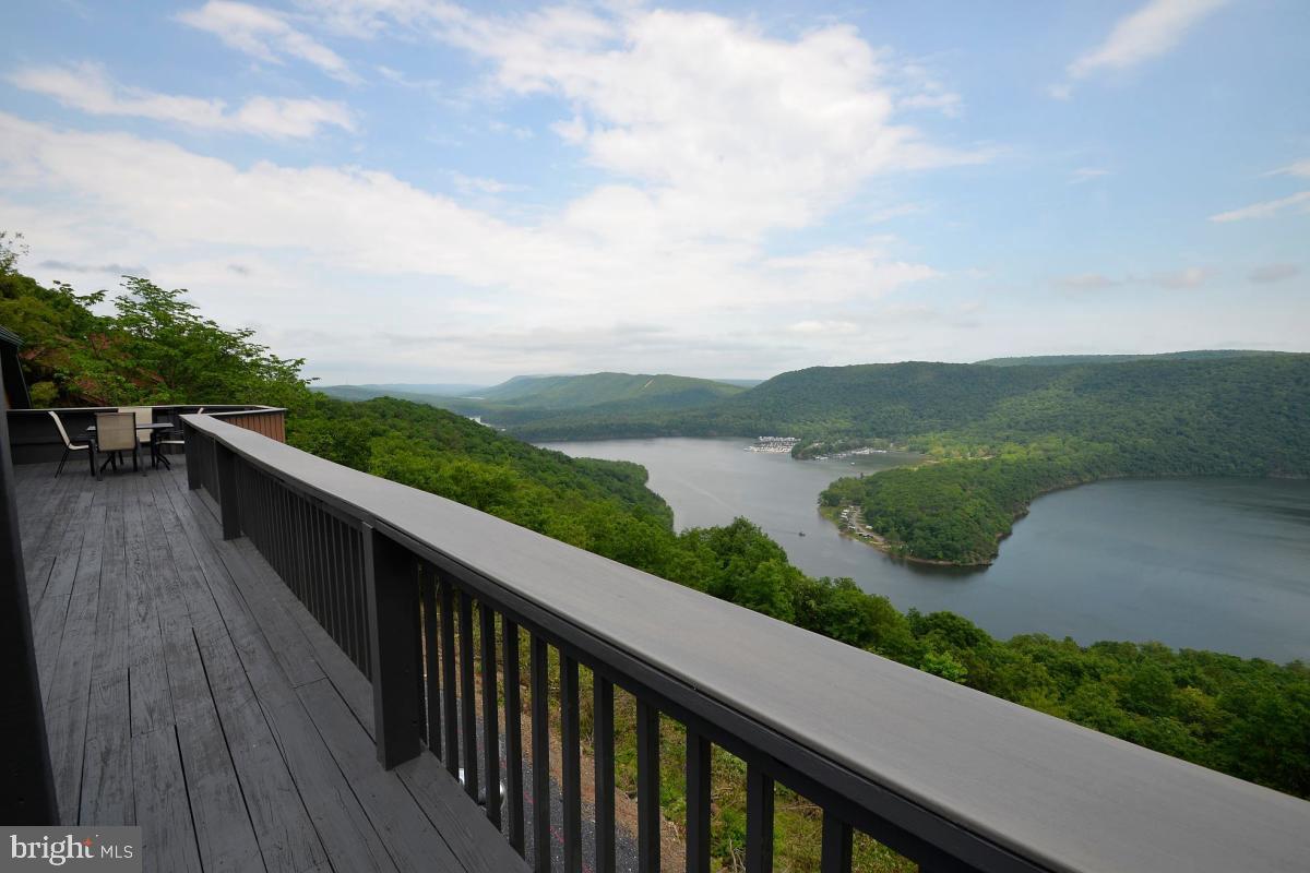 SHY BEAVER LAKEVIEW ESTATES - Residential