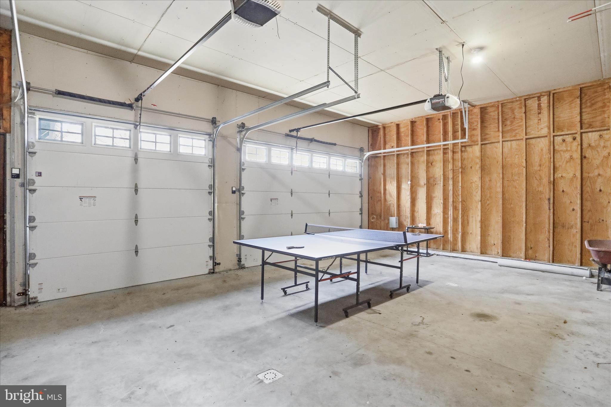 SHY BEAVER LAKEVIEW ESTATES - Residential