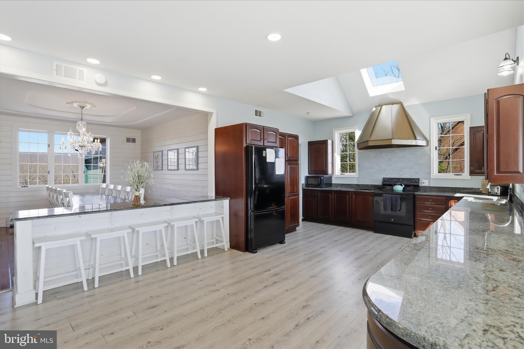 SHY BEAVER LAKEVIEW ESTATES - Residential