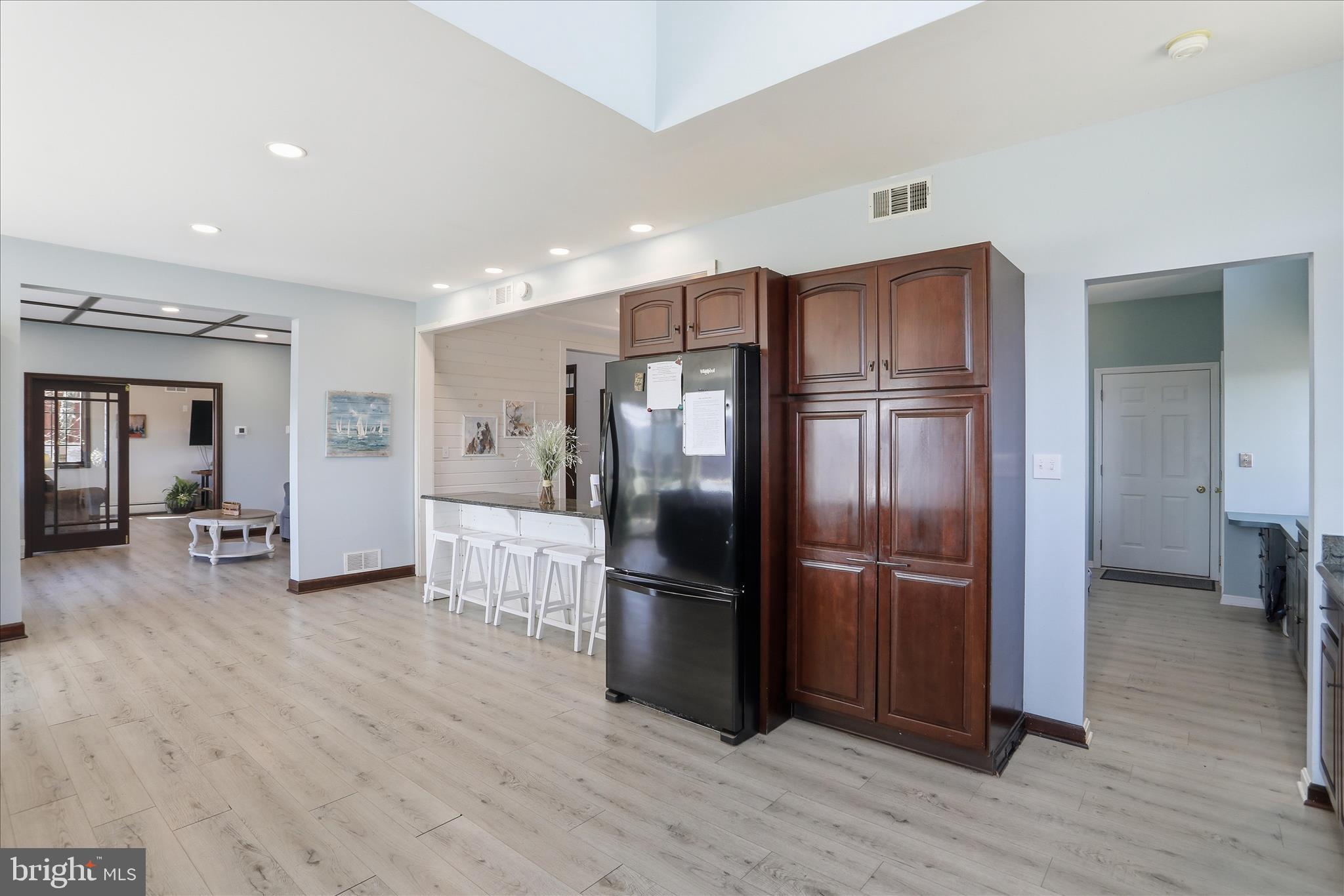 SHY BEAVER LAKEVIEW ESTATES - Residential