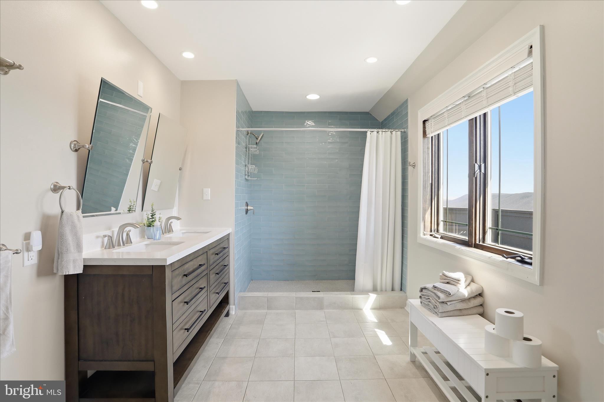 SHY BEAVER LAKEVIEW ESTATES - Residential