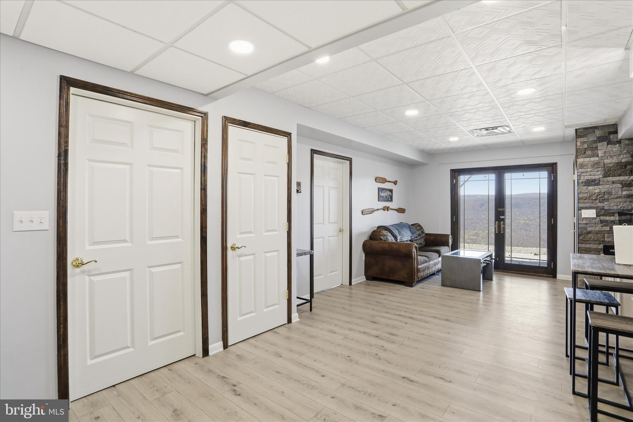 SHY BEAVER LAKEVIEW ESTATES - Residential