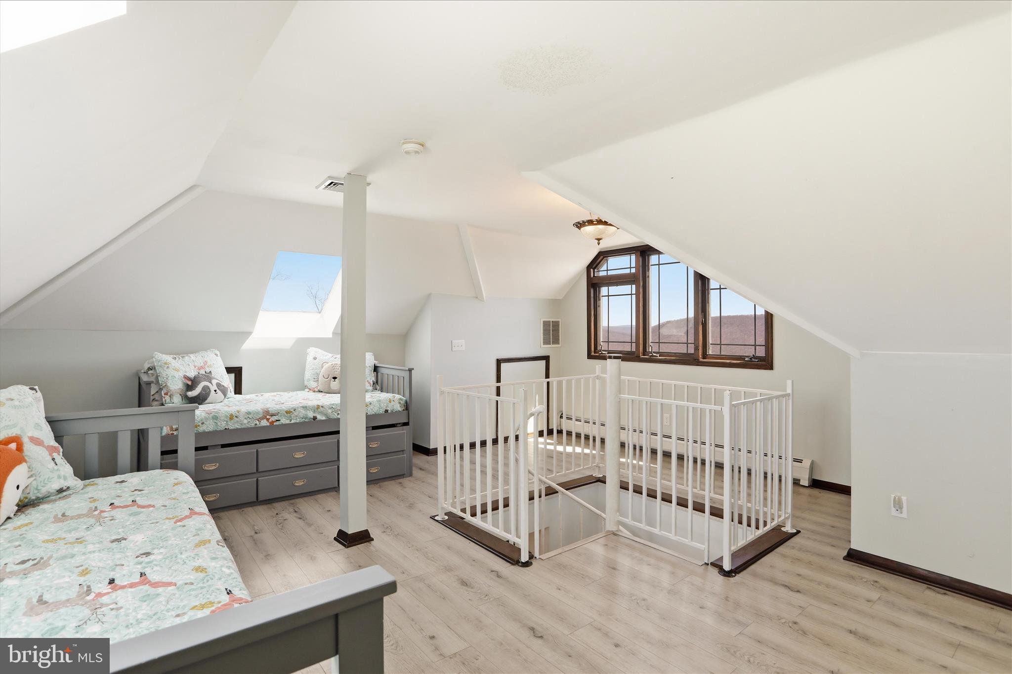 SHY BEAVER LAKEVIEW ESTATES - Residential