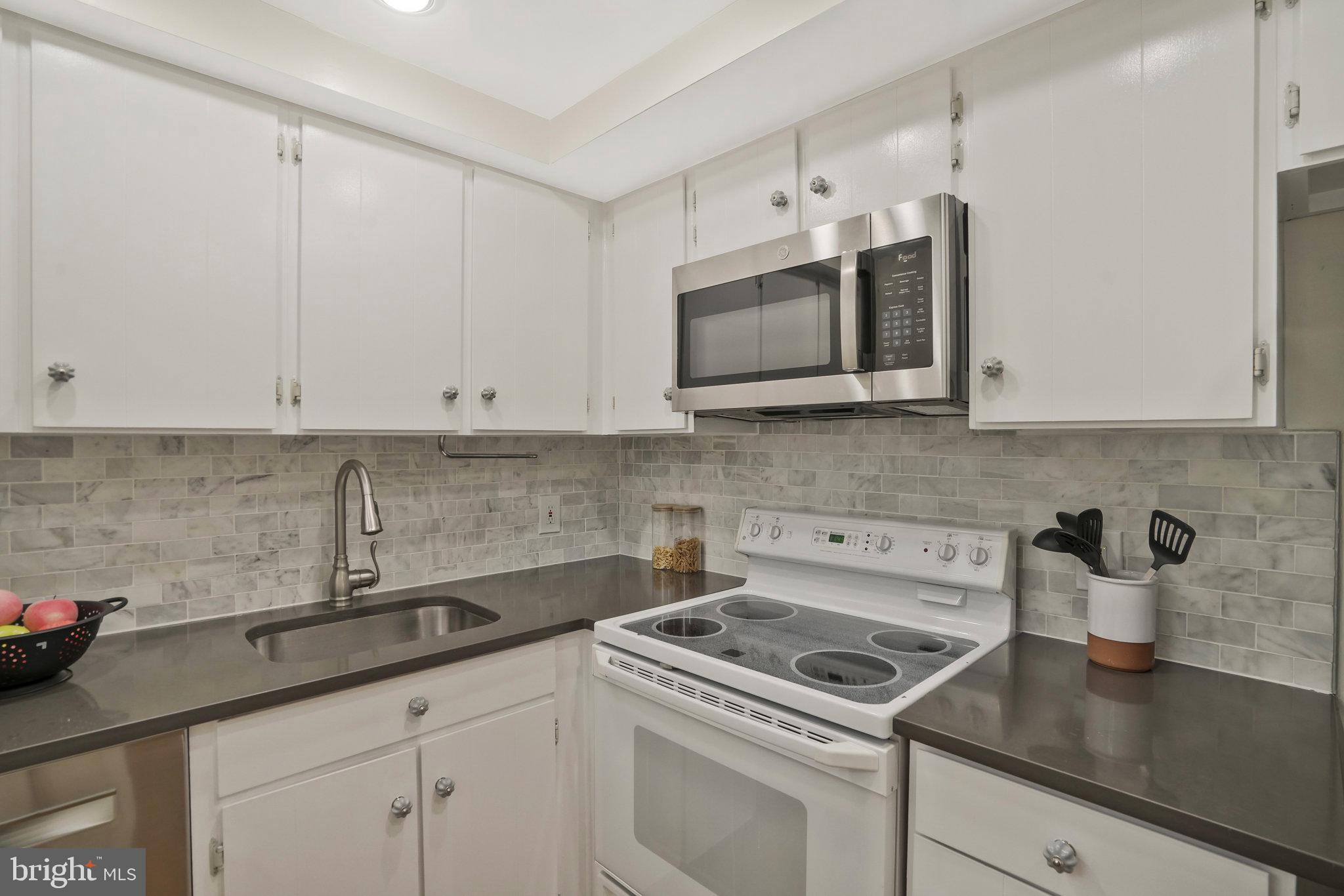 FAIRLINGTON VILLAGES - Residential