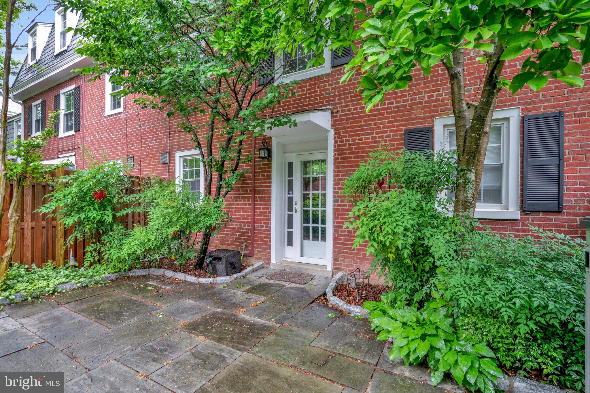 FAIRLINGTON VILLAGES - Residential