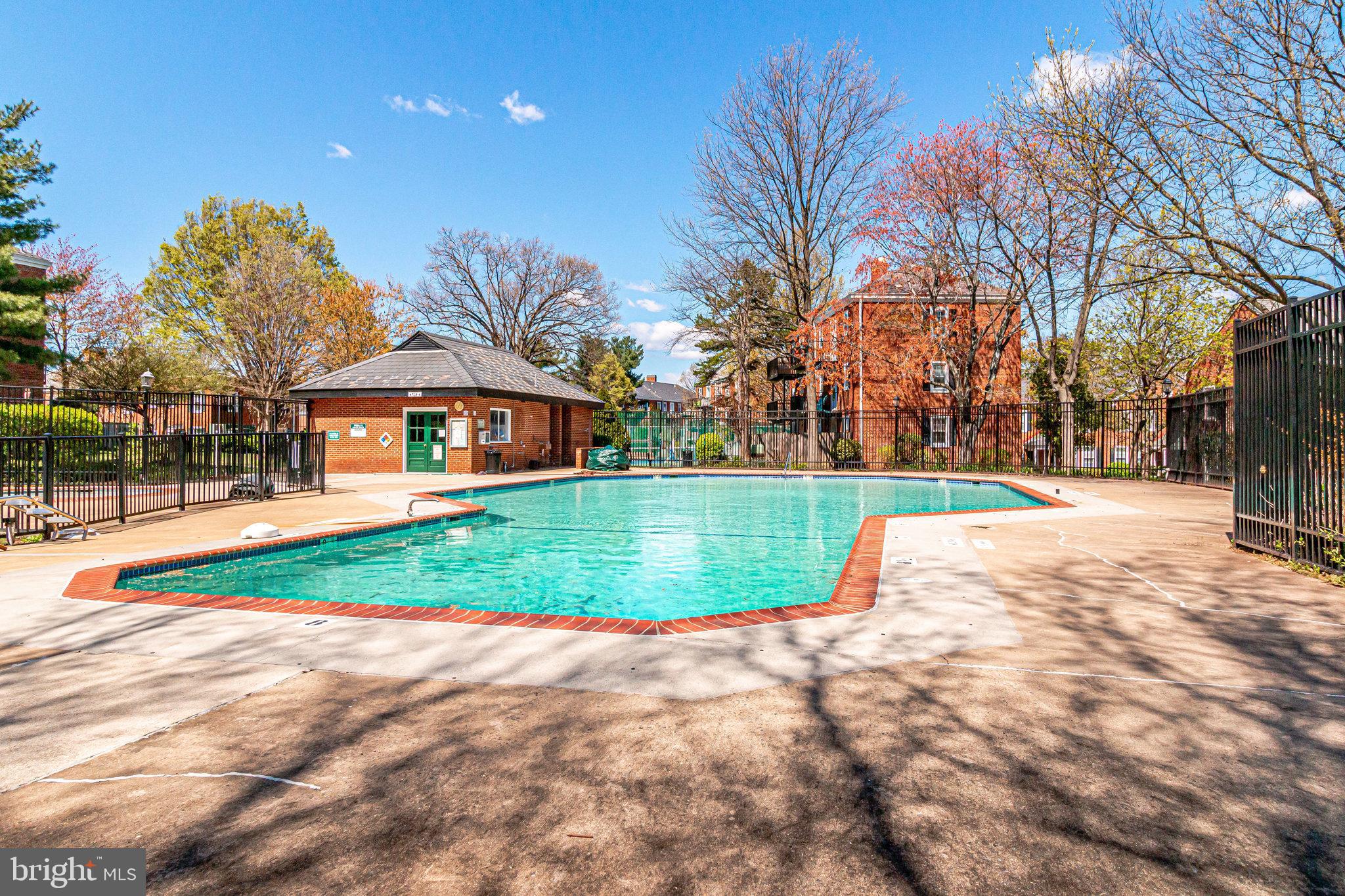 FAIRLINGTON VILLAGES - Residential