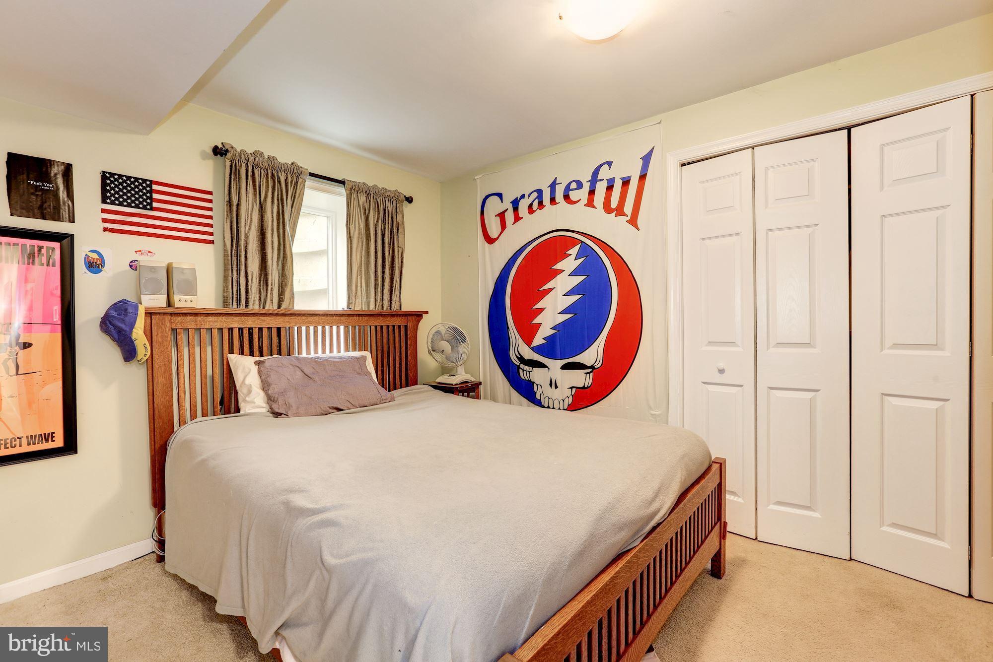 COUNTRY PLACE - Residential