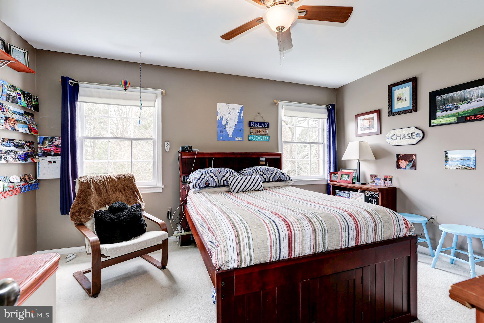 COUNTRY PLACE - Residential