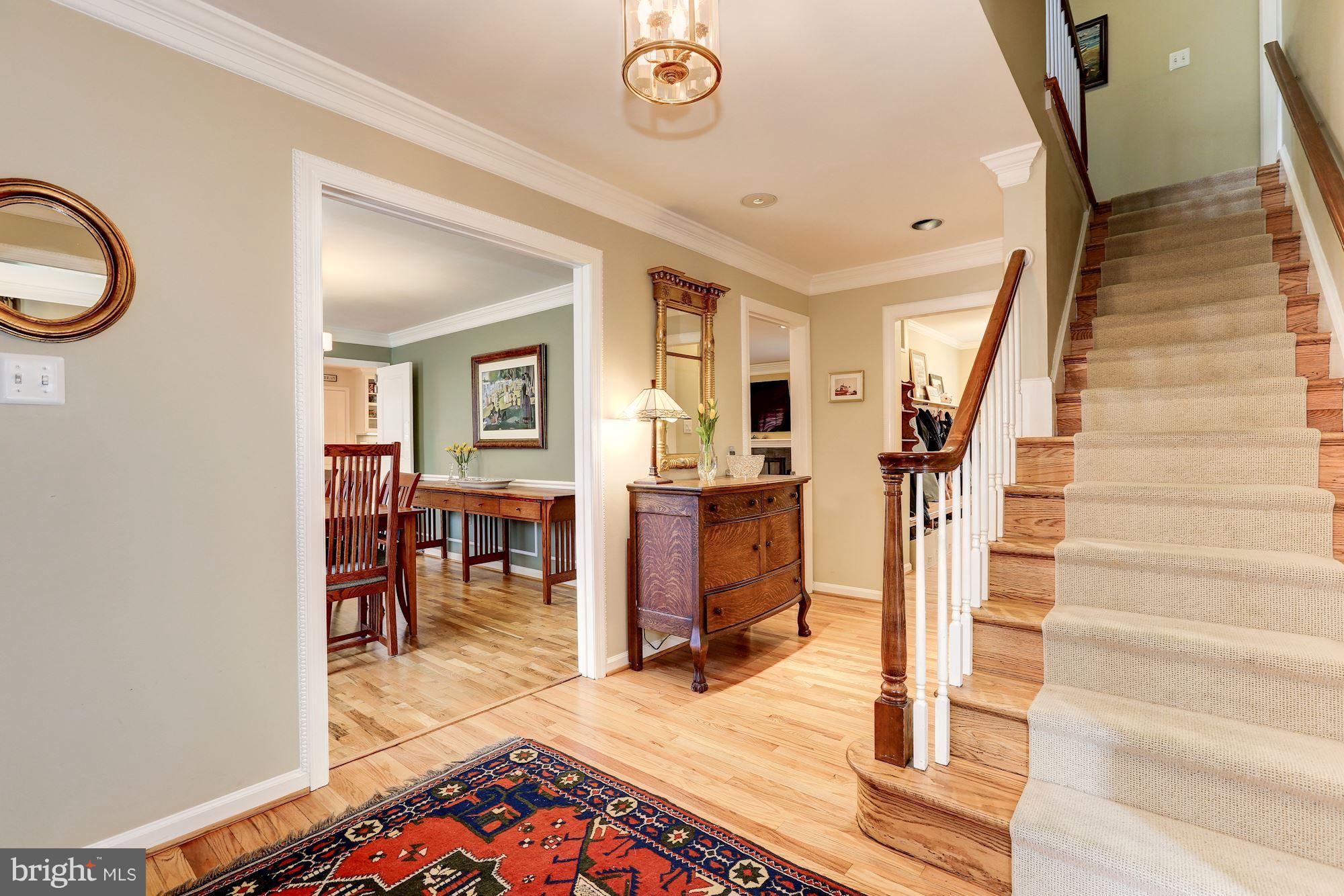 COUNTRY PLACE - Residential