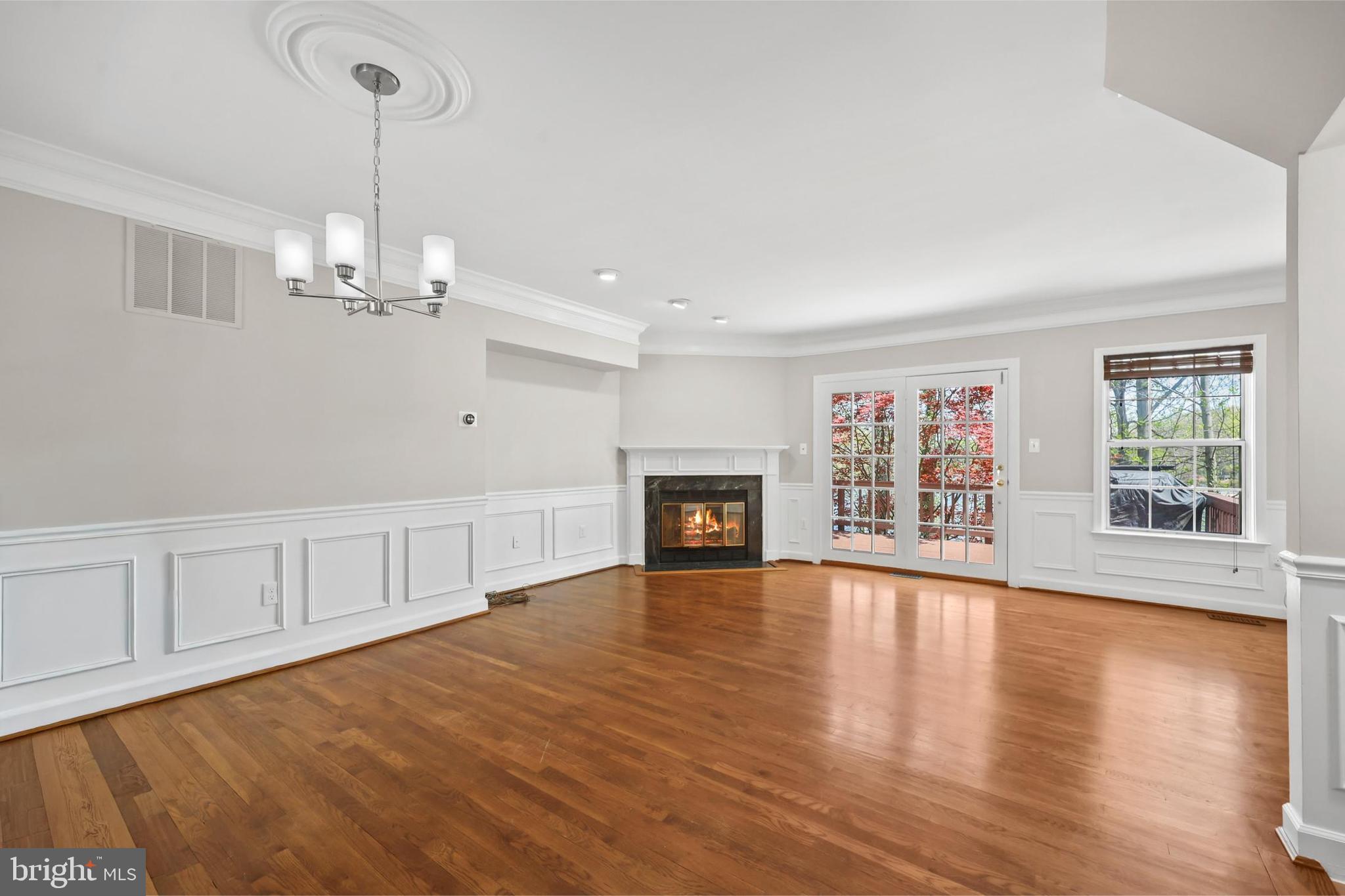 MONTCLAIR - Residential