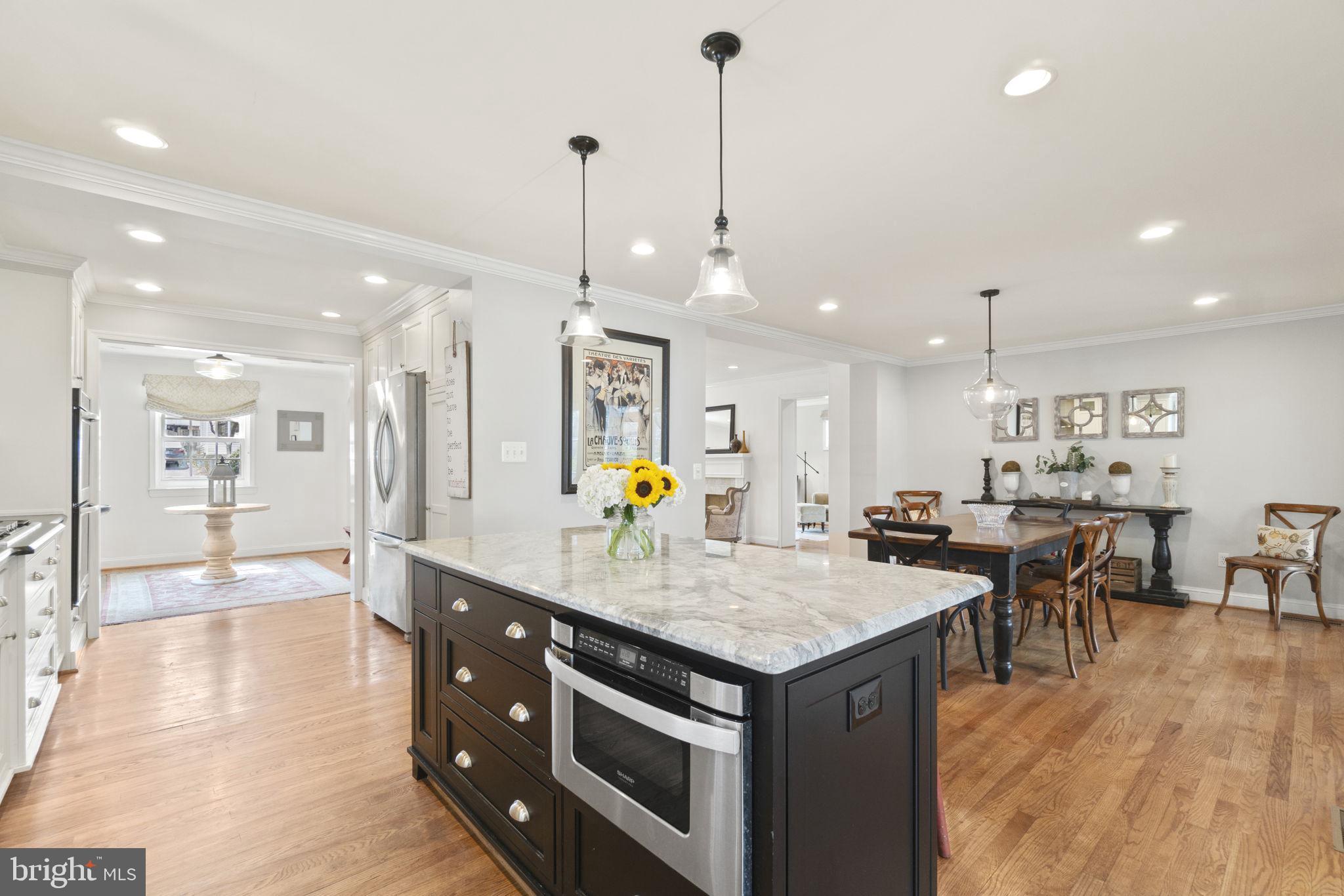 GREENWICH FOREST - Residential