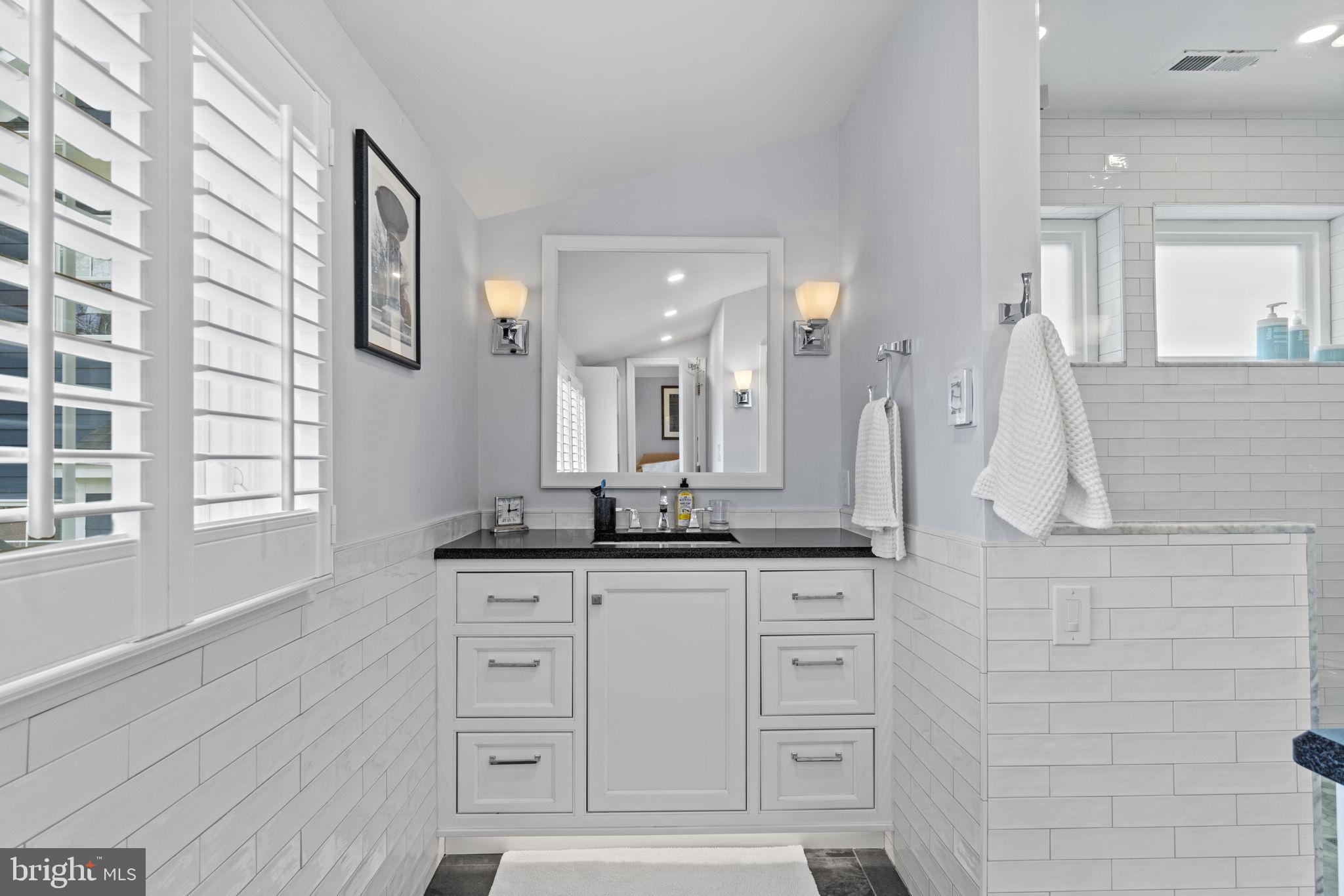 GREENWICH FOREST - Residential