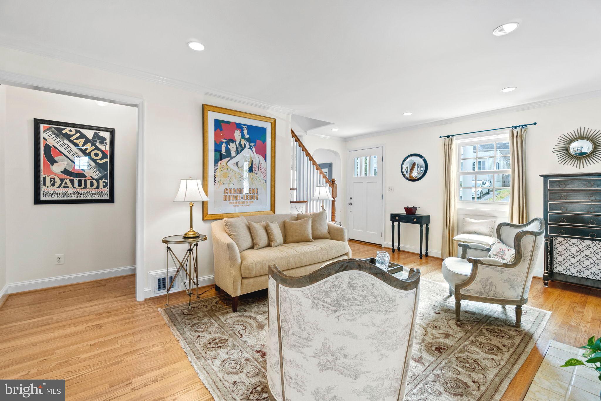 GREENWICH FOREST - Residential